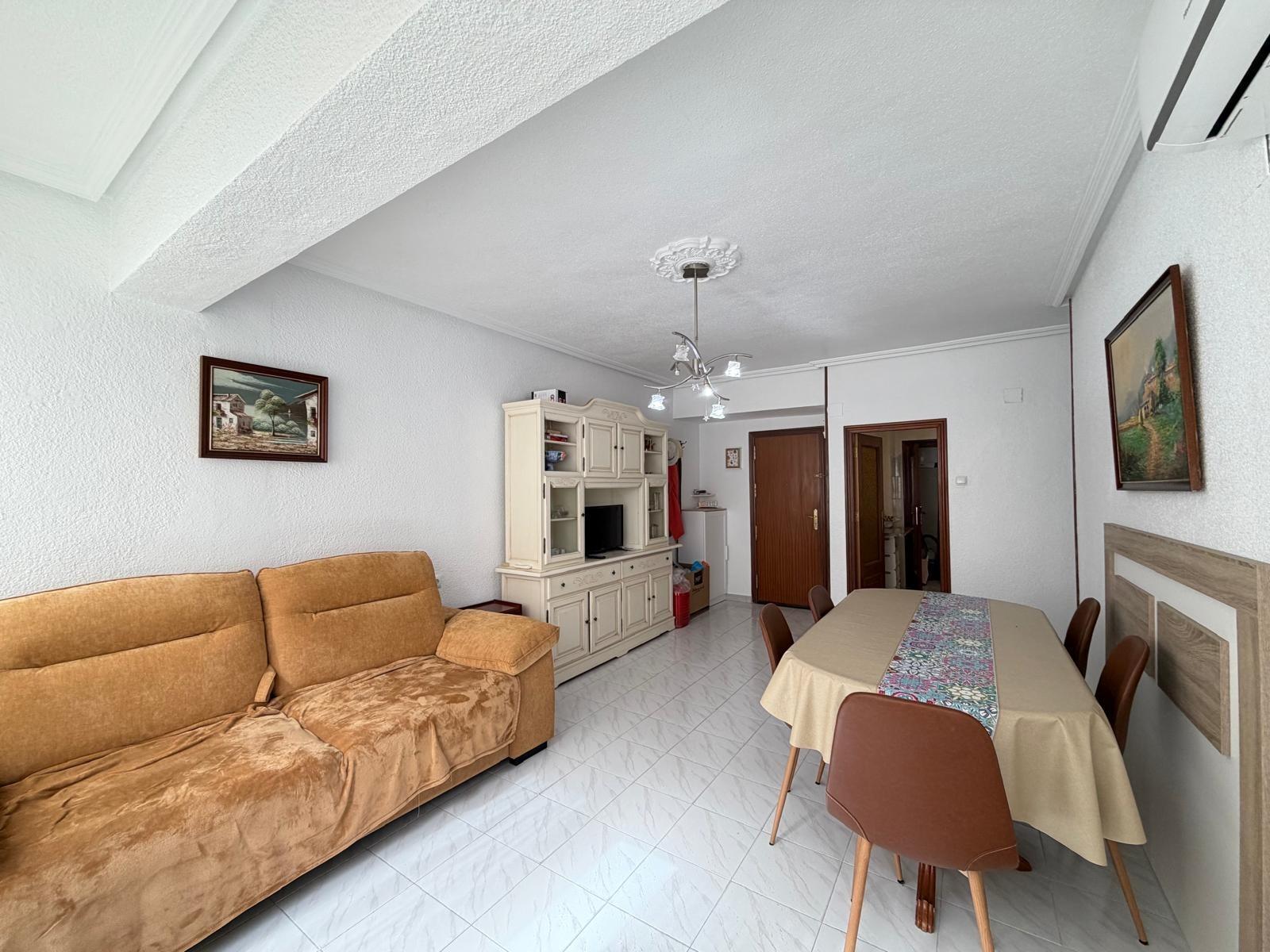 Apartment in Torrevieja — image 4