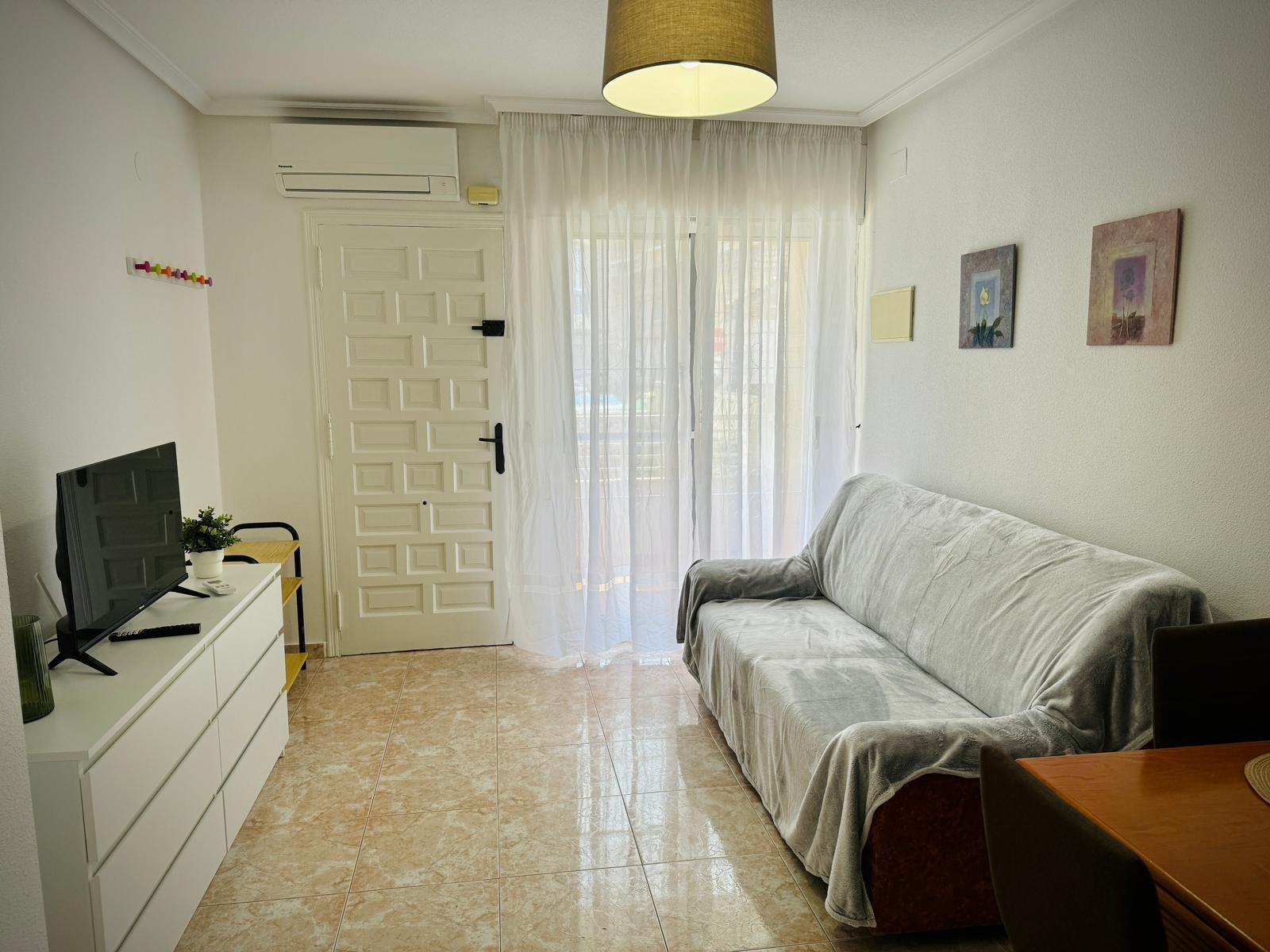 Apartment in Torrevieja — image 1