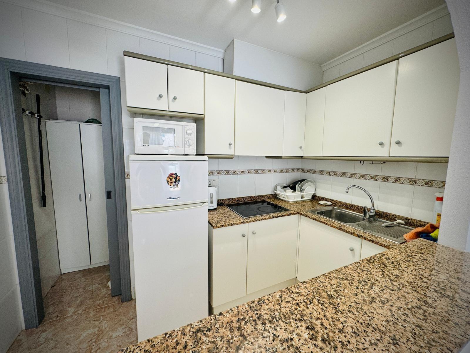 Apartment in Torrevieja — image 4