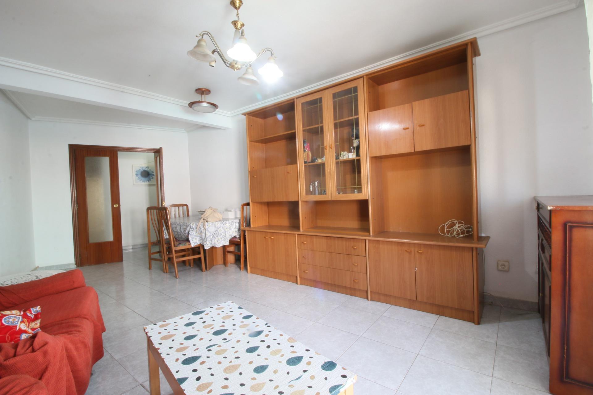 Apartment in Alicante — image 2