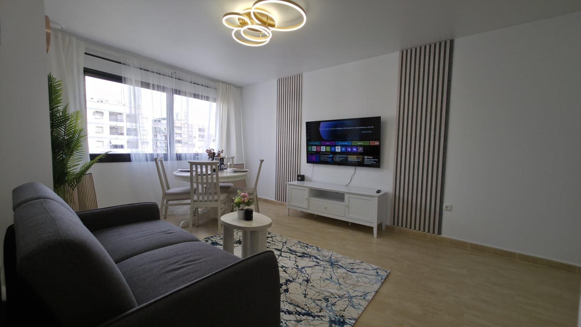Apartment in Torrevieja — image 1