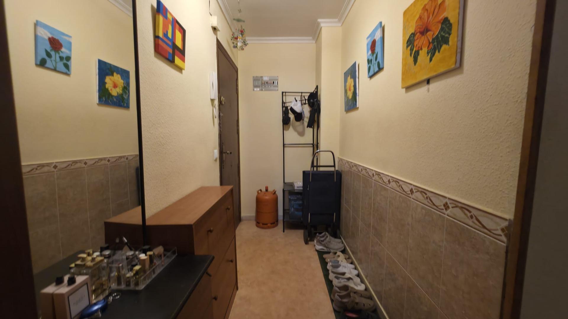 Apartment in Torrevieja — image 4