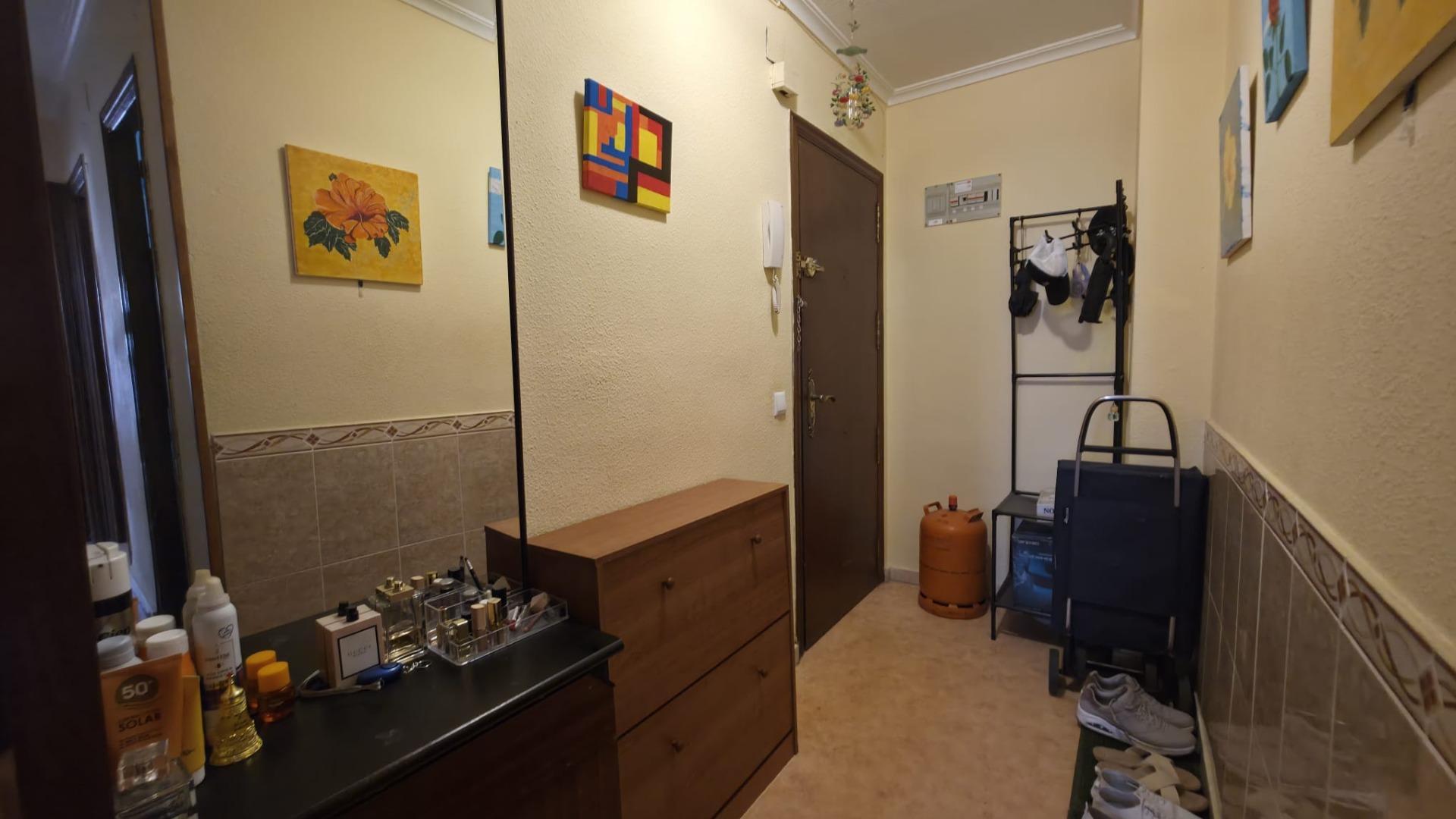 Apartment in Torrevieja — image 5