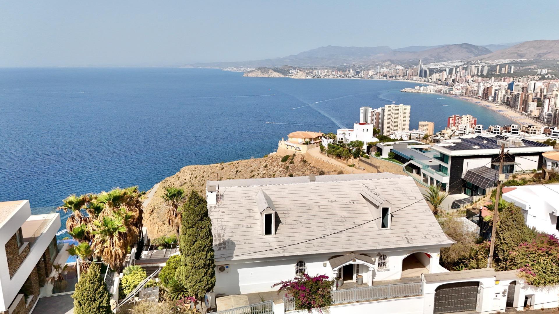 Villa in Benidorm — image 2