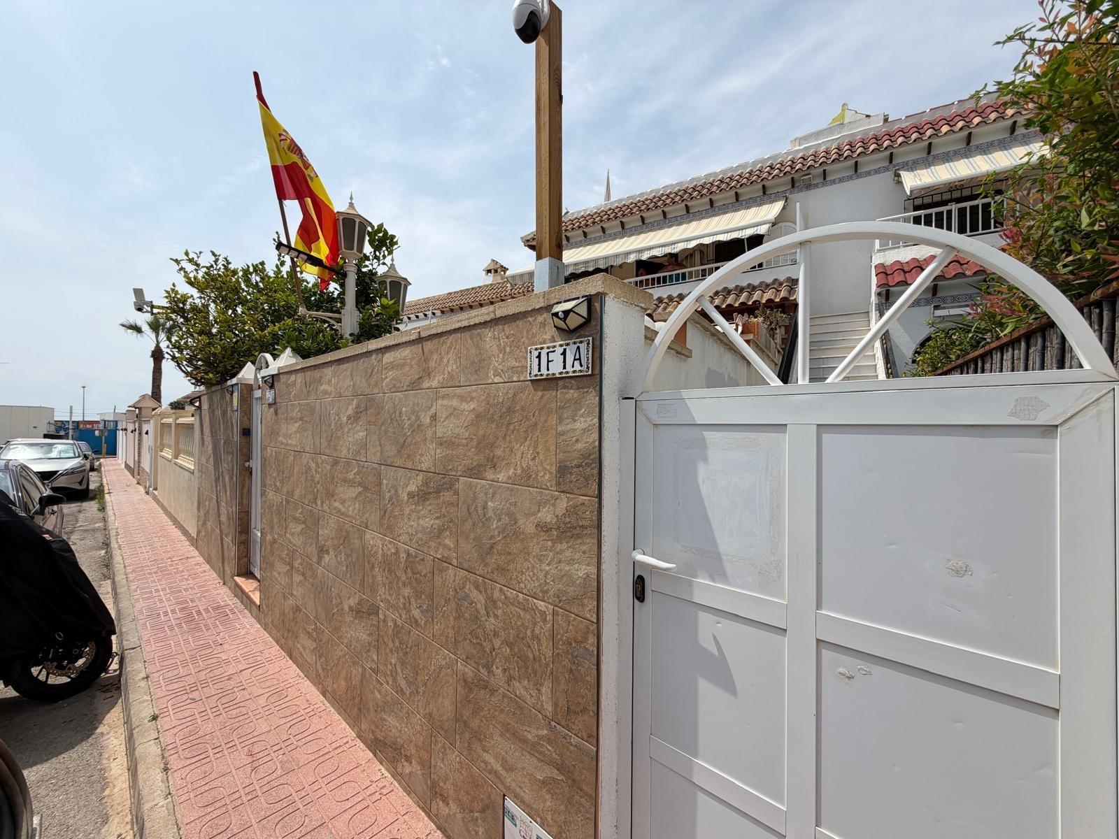 Bungalow in Torrevieja — image 2