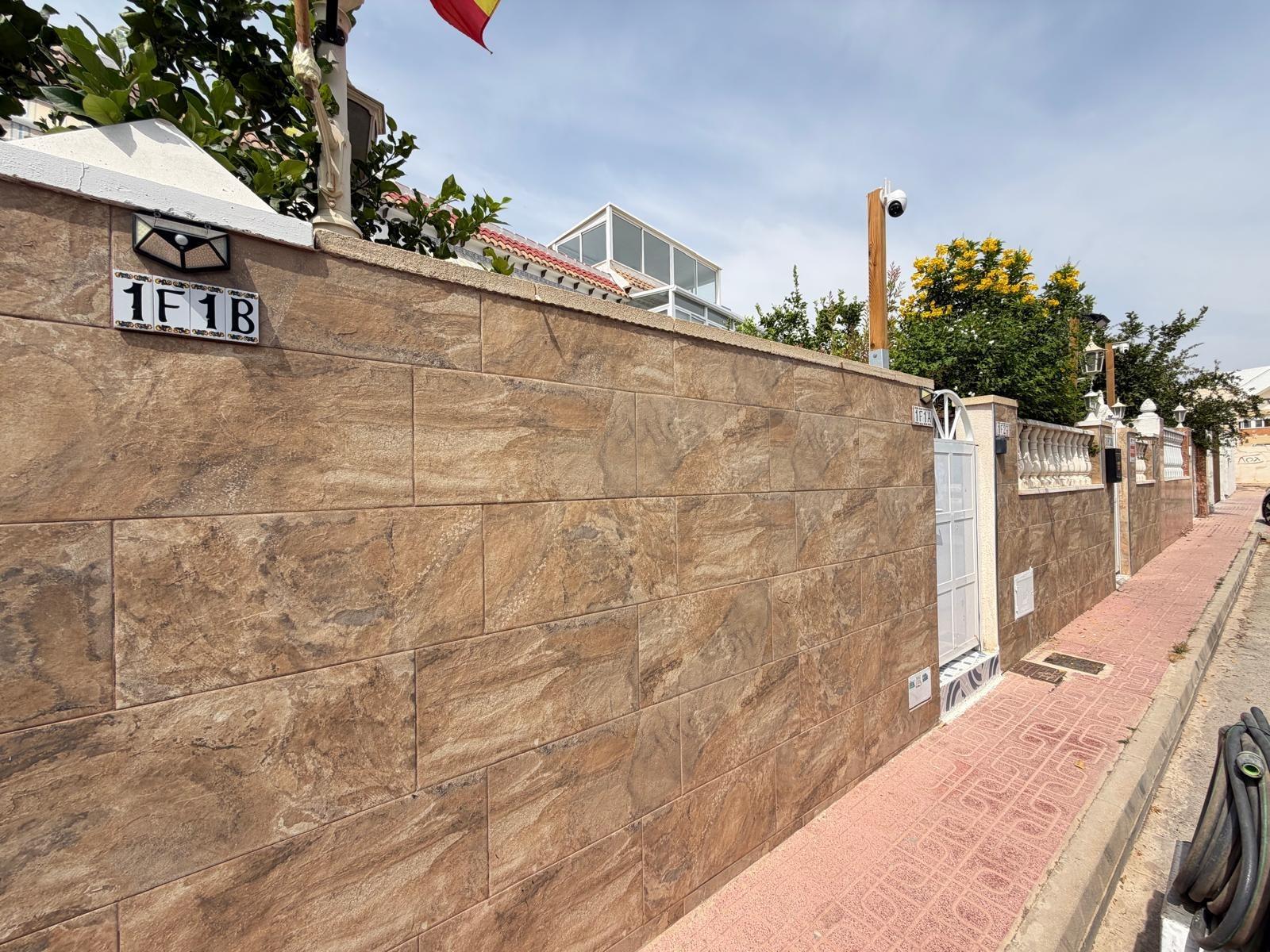 Bungalow in Torrevieja — image 3