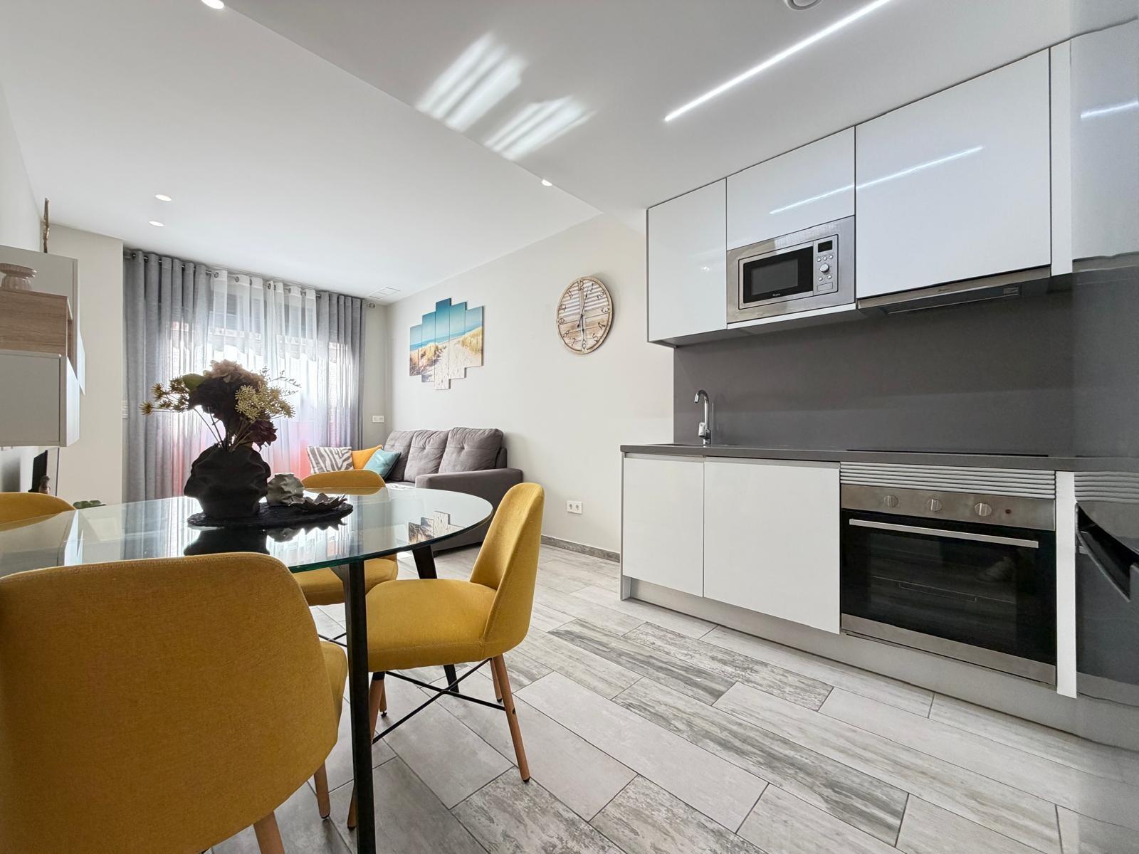 Apartment in Torrevieja — image 1