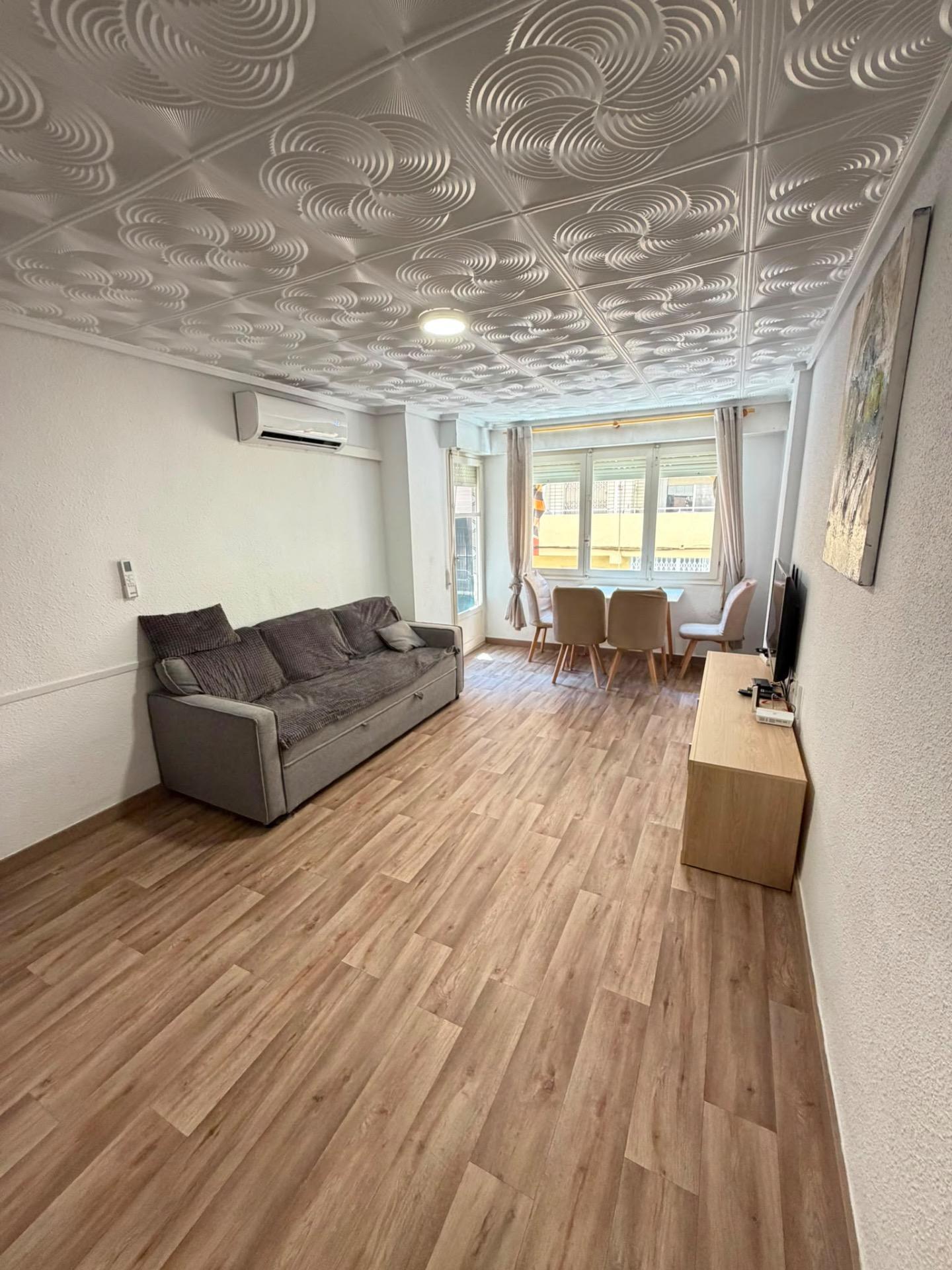 Apartment in Torrevieja — image 2