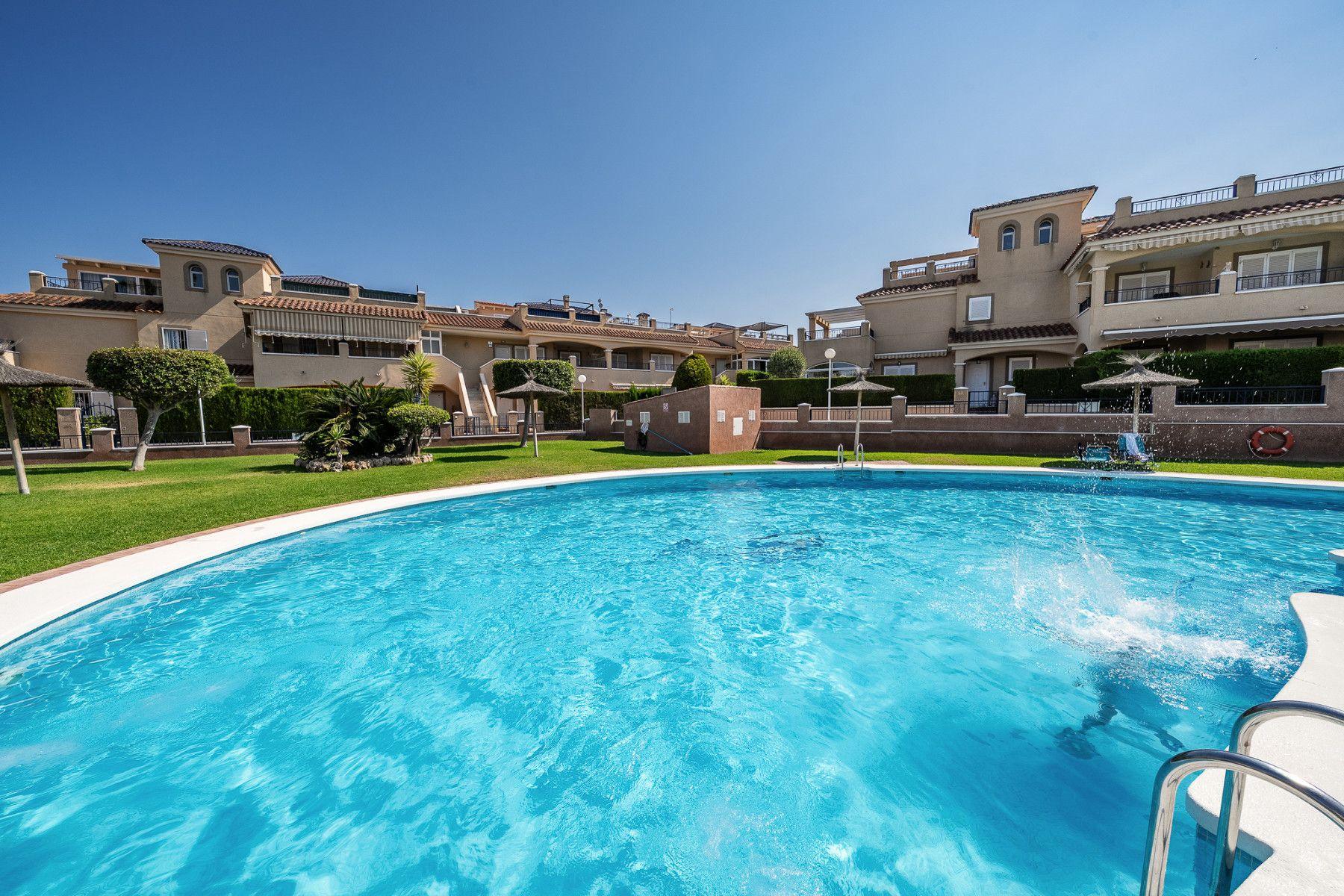 Penthouse in Pilar de la Horadada — image 2