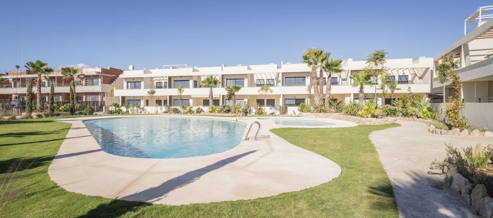 Apartment in Torrevieja — image 2