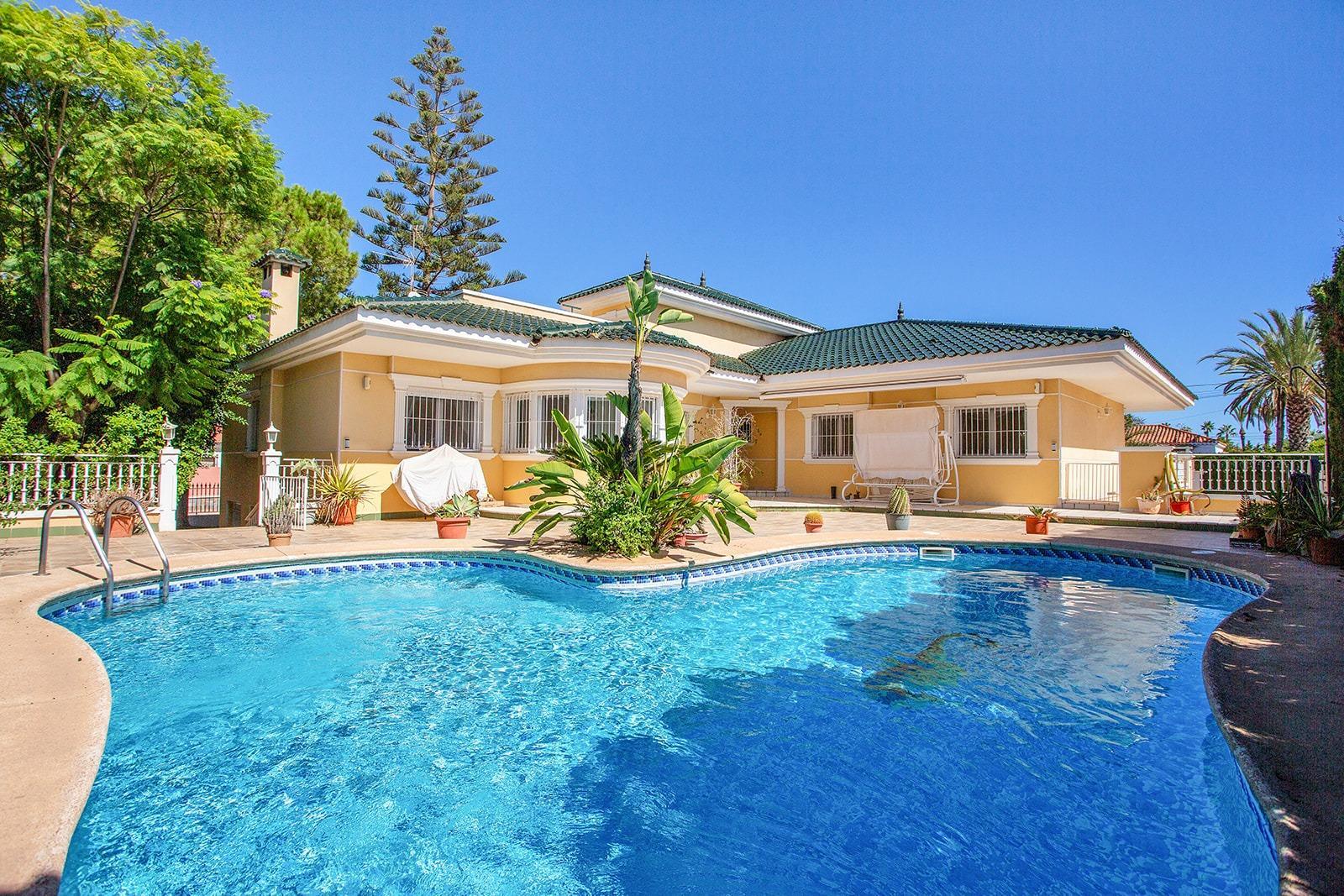 Villa in Torrevieja (Torreta Florida) — image 2