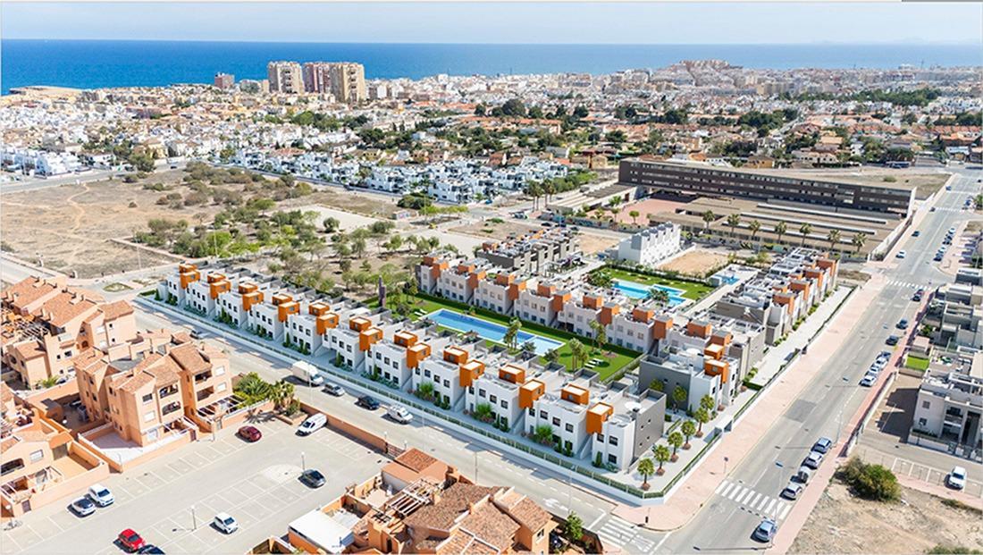 Townhouse in Torrevieja (Torrejon) — image 2