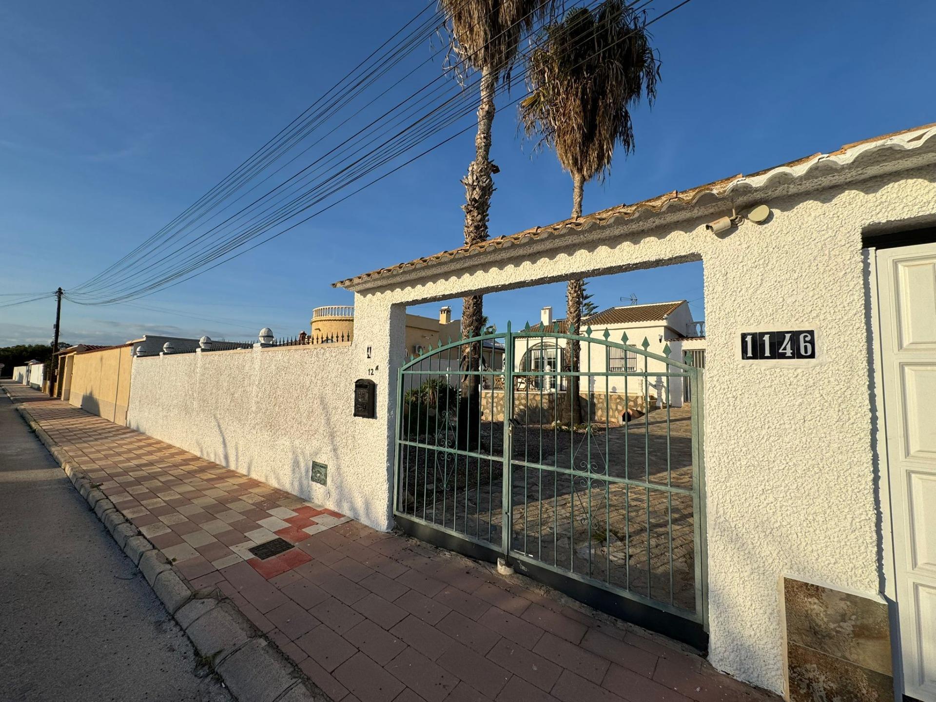 Villa in Torrevieja (San Luis) — image 4