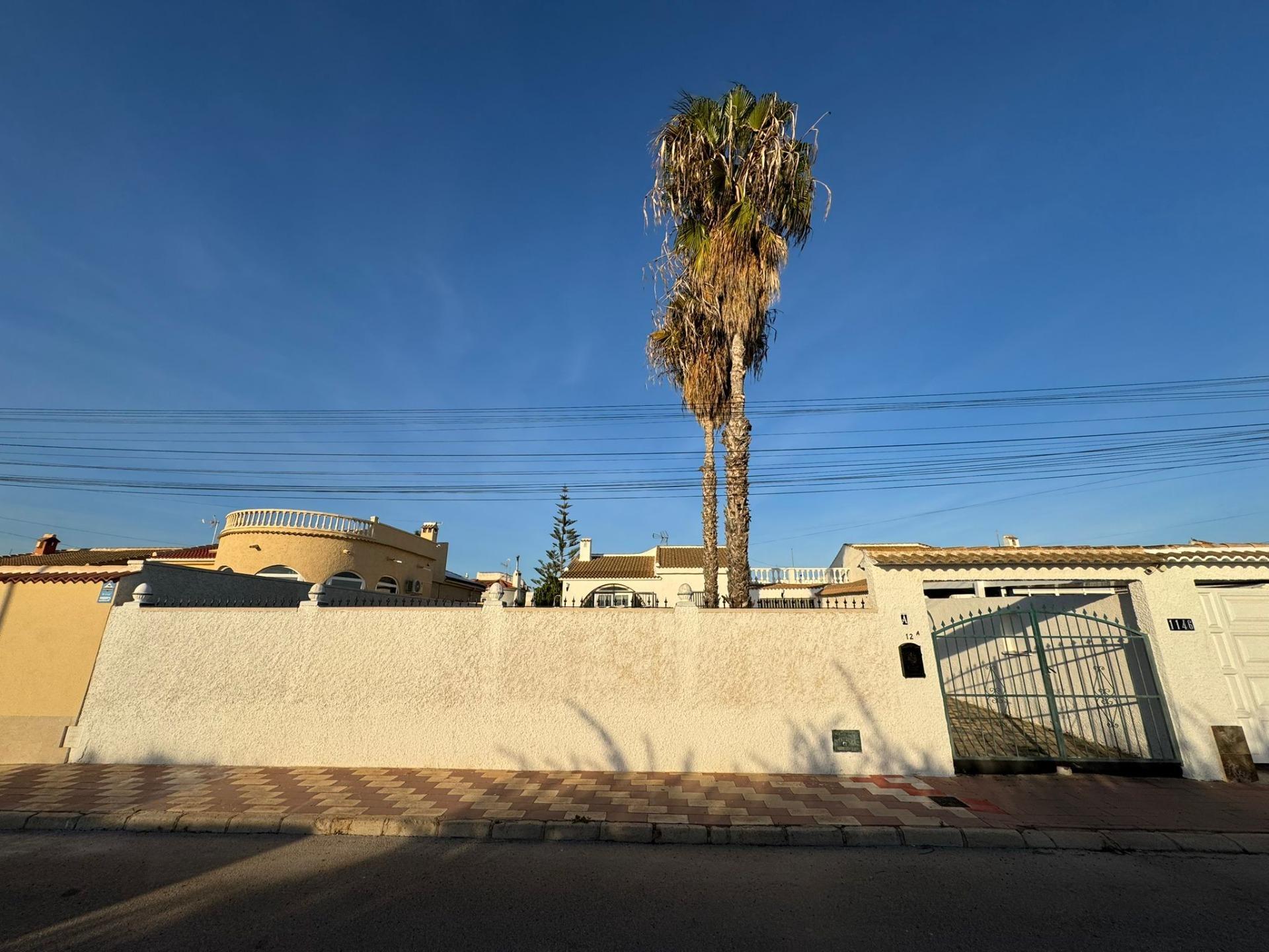 Villa in Torrevieja (San Luis) — image 5