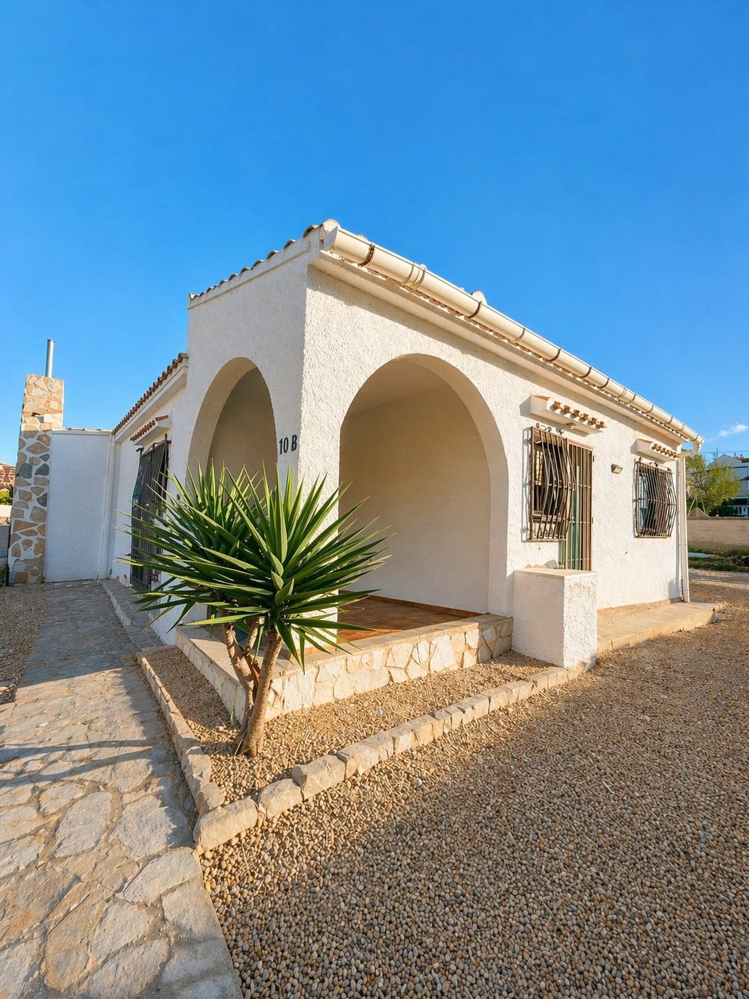Villa in Torrevieja (Aguas Nuevas) — image 3