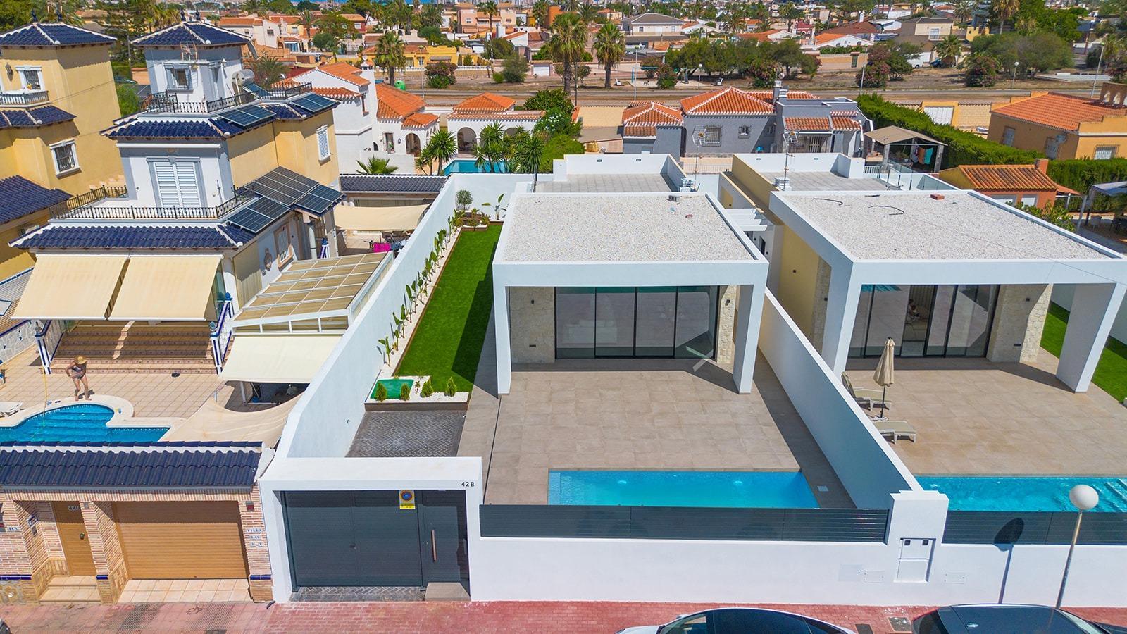 Villa in Torrevieja (Los Balcones Los Altos Del Eden) — image 2