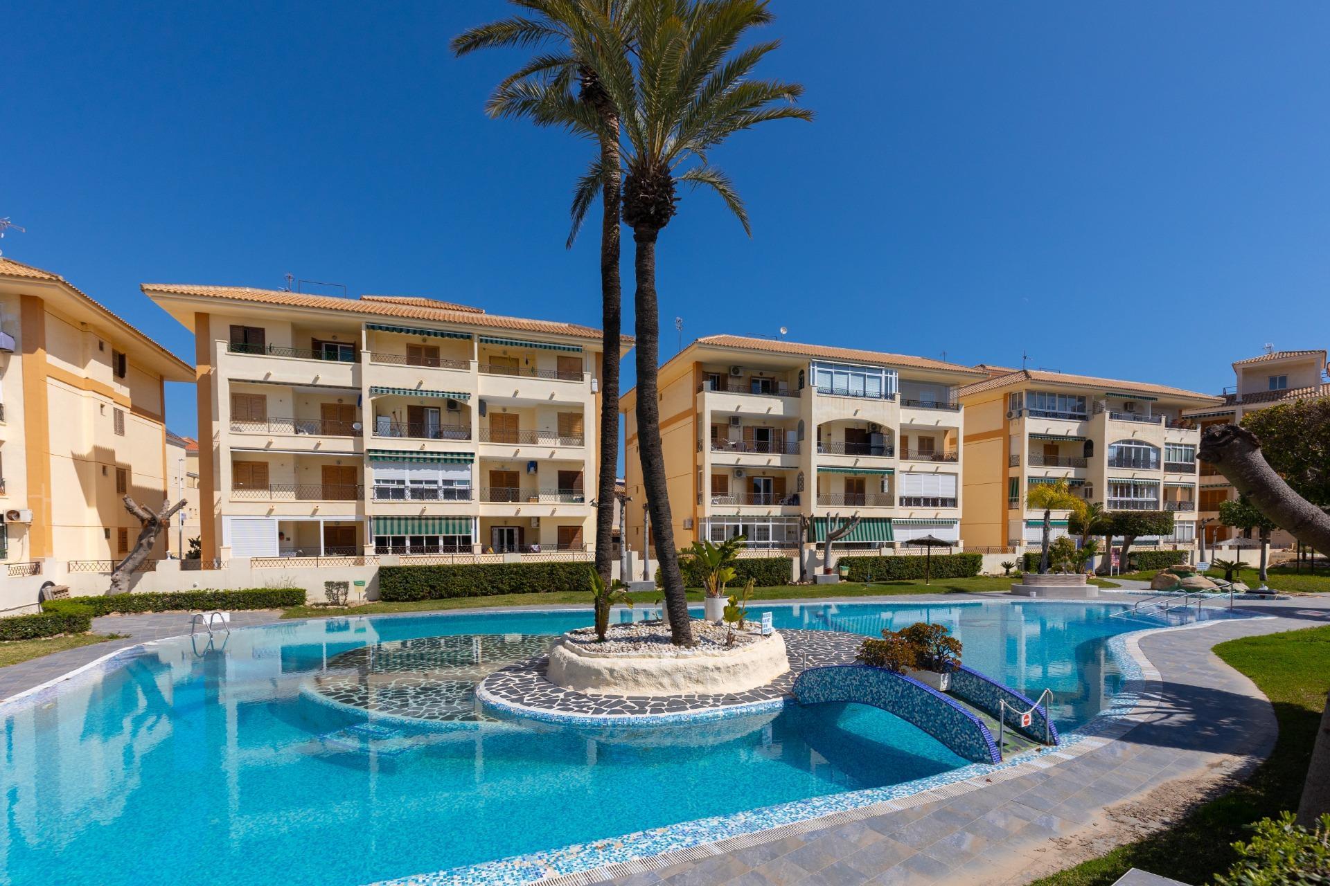 Apartment in Torrevieja (La Mata) — image 3