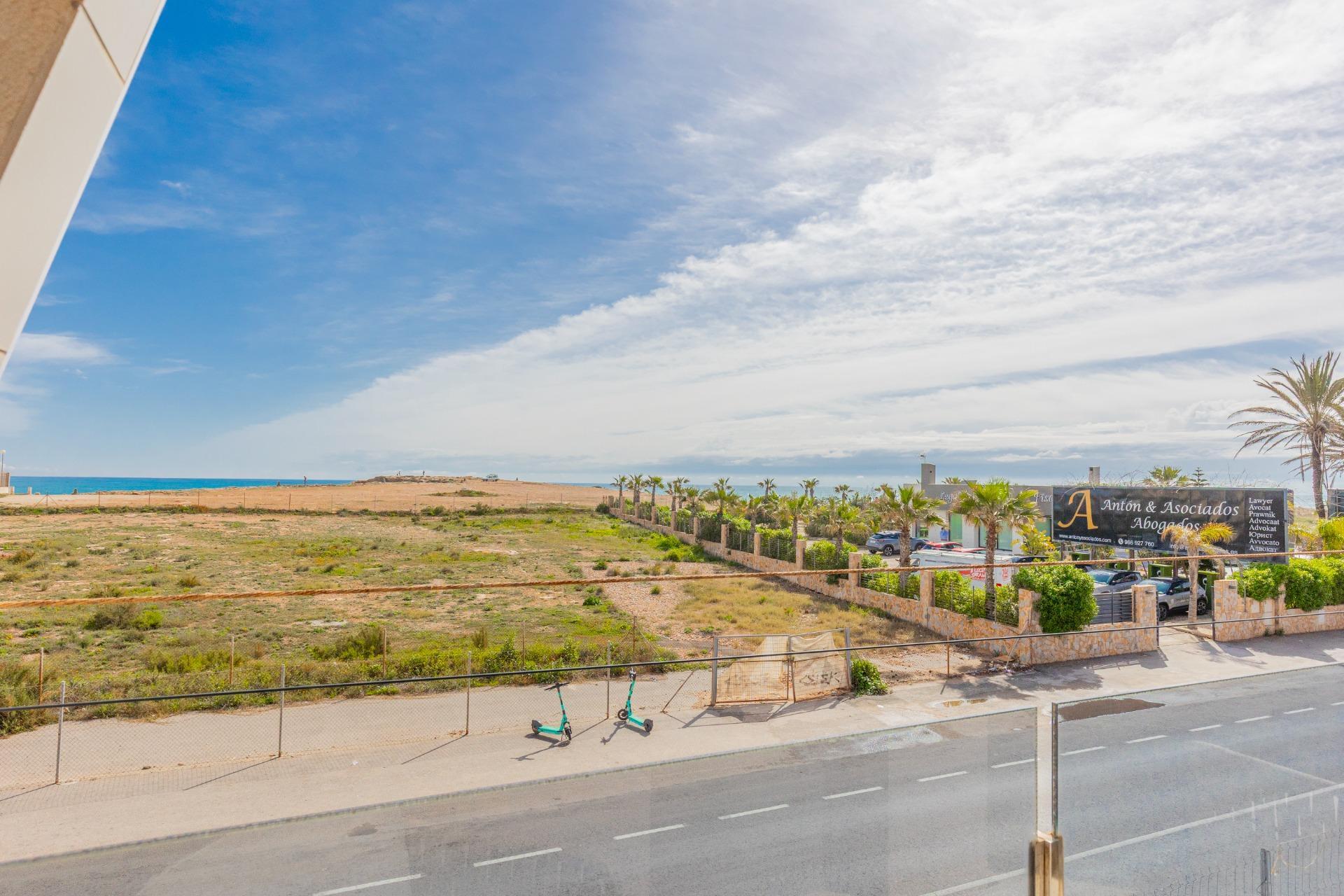 Apartment in Torrevieja (Los Frutales) — image 2