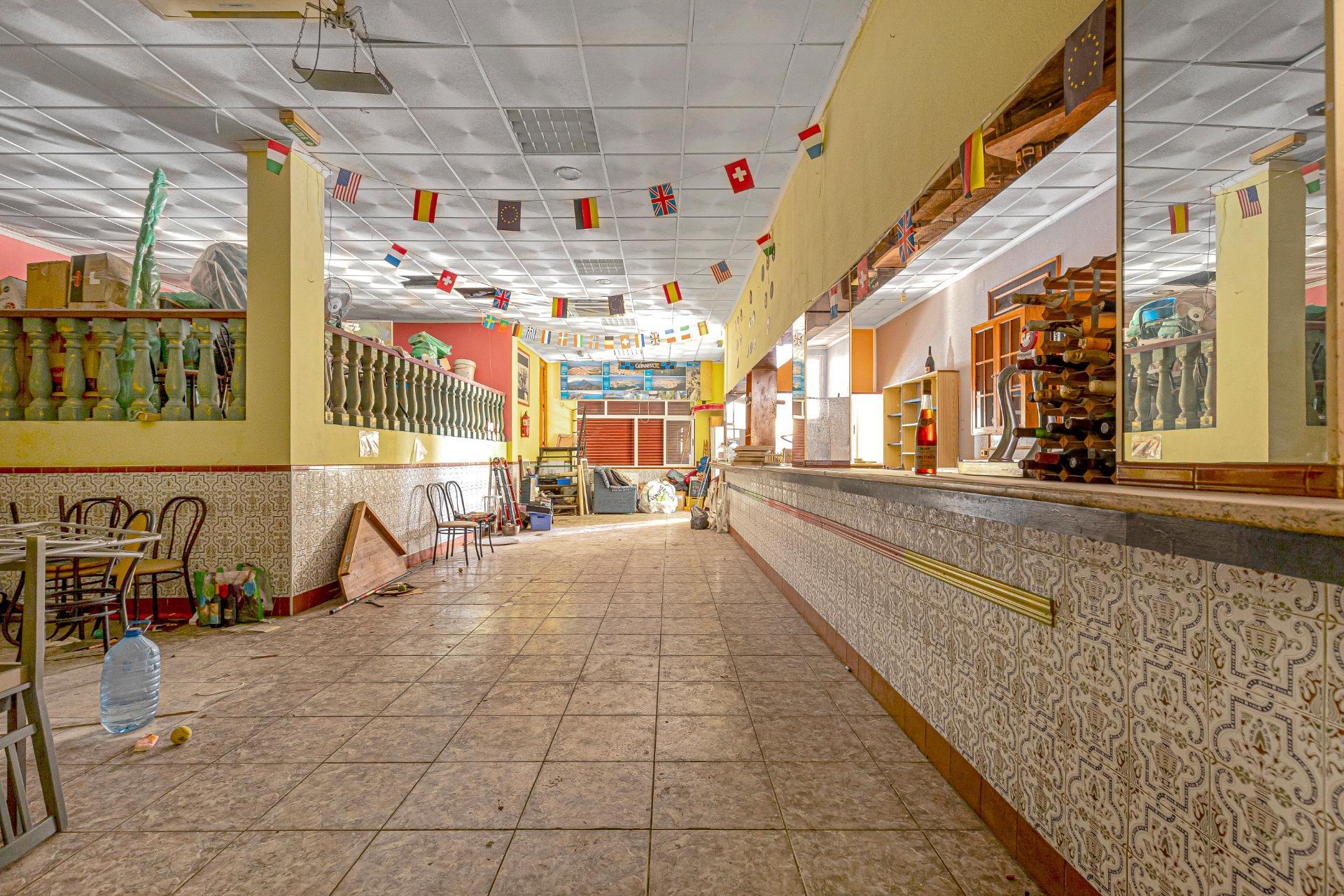 Business-Premise in Torrevieja (Playa Del Cura) — image 5