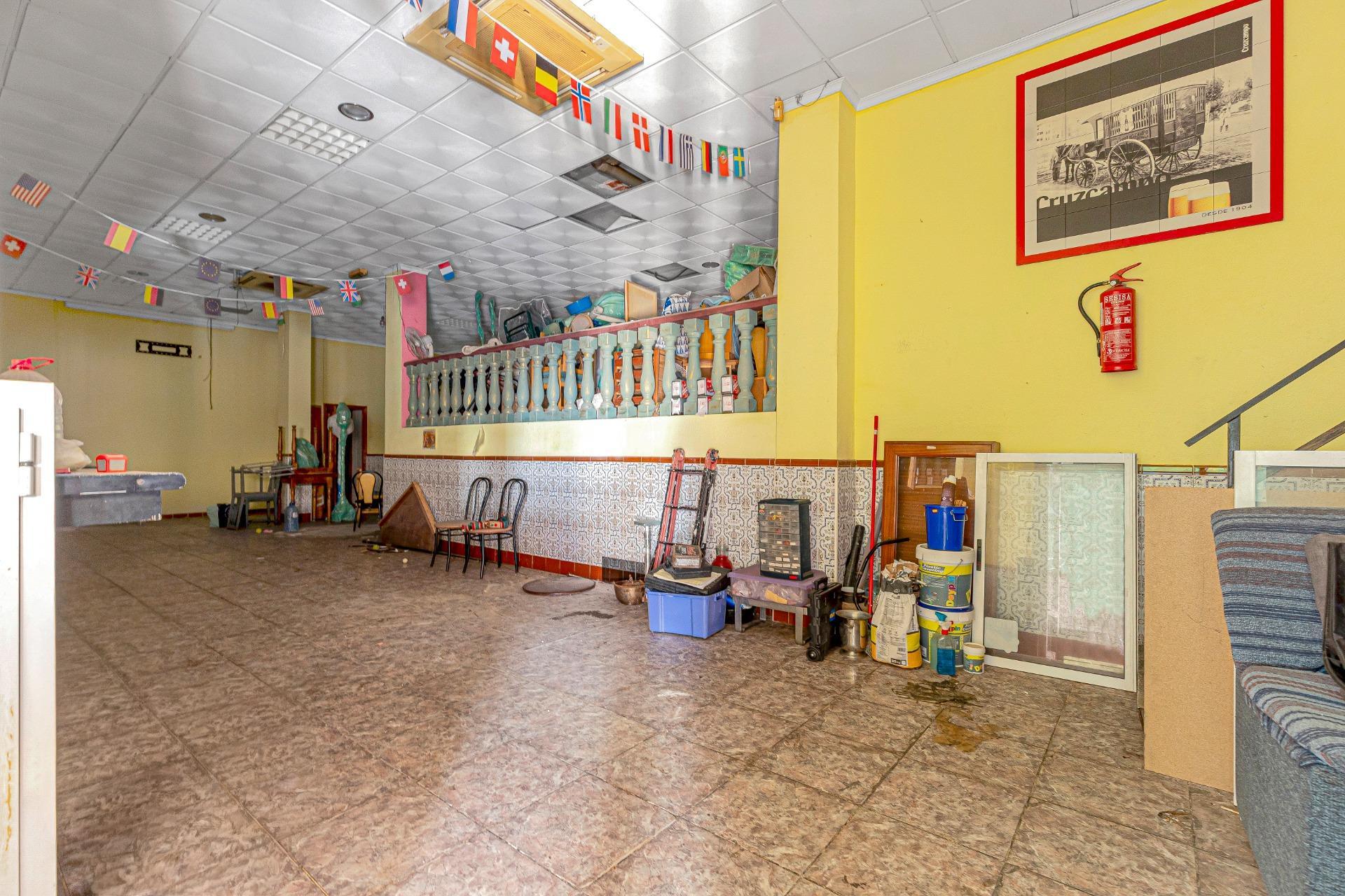 Business-Premise in Torrevieja (Playa Del Cura) — image 7