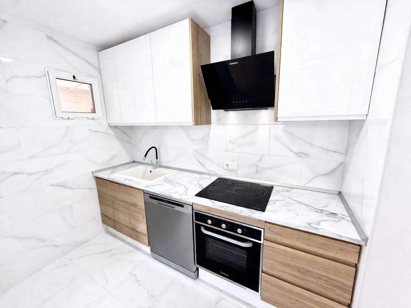 Apartment in Torrevieja (Parque De Las Naciones) — image 3