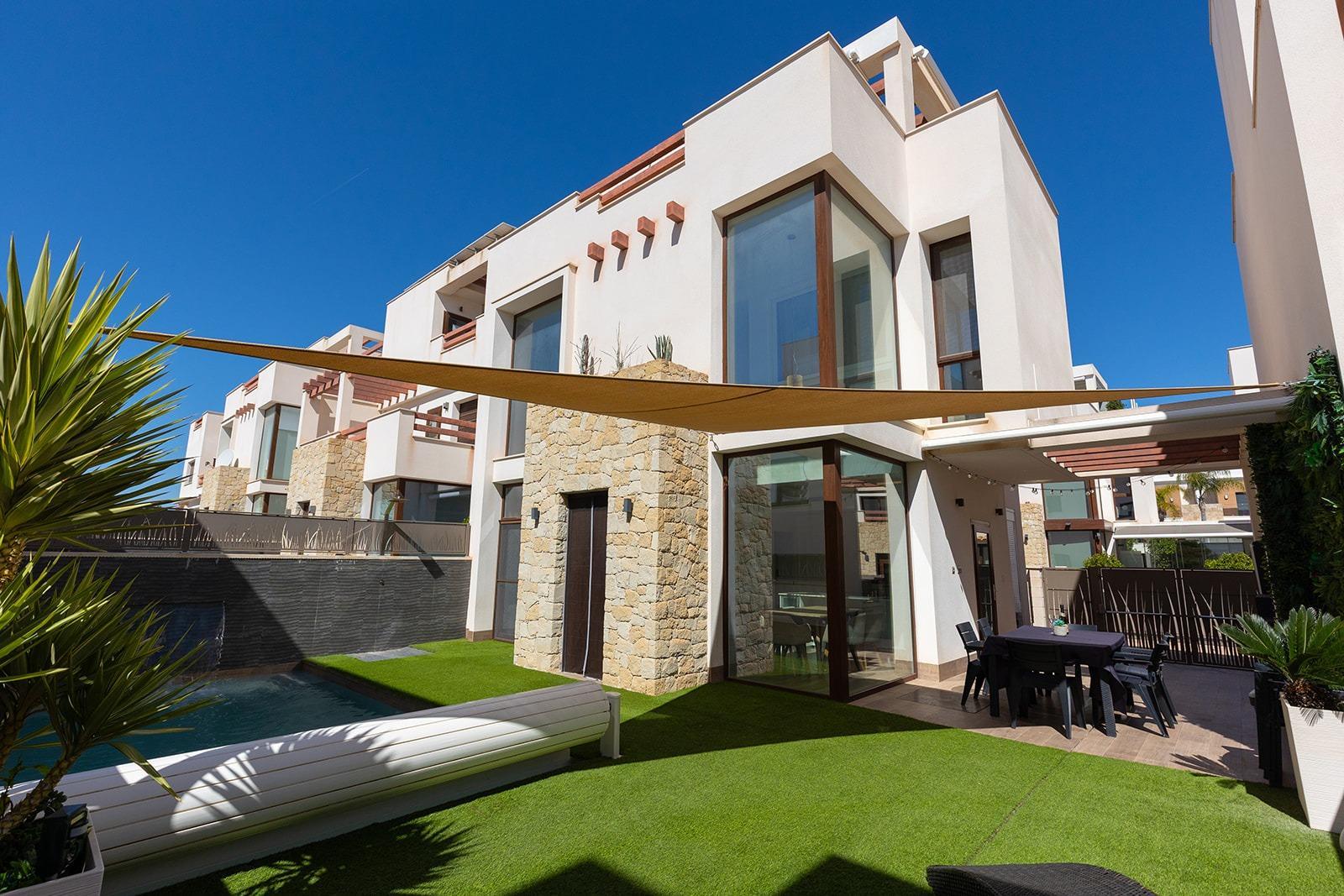 Opportunity: New Construction Villa in Pueblo Bravo