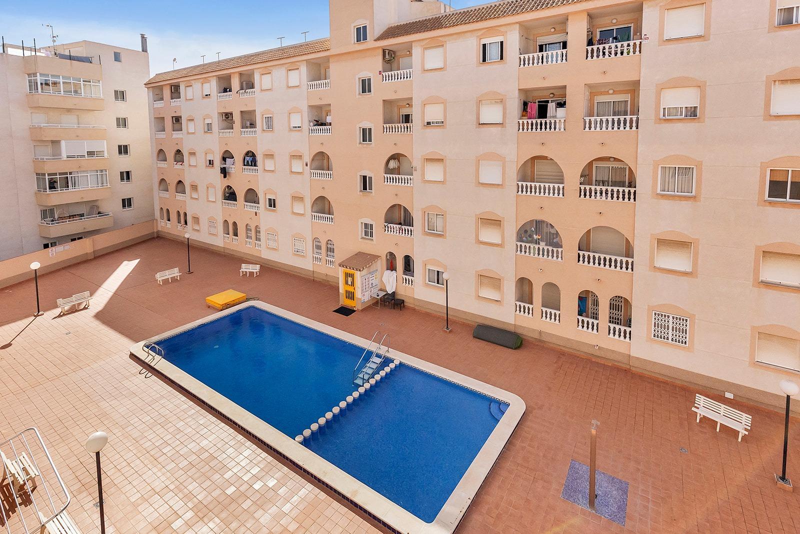 Apartment in Torrevieja (Estacion De Autobuses) — image 3