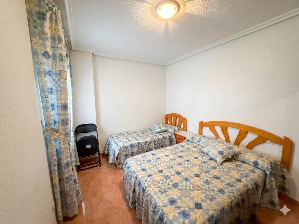 Apartment in Torrevieja (Playa Del Cura) — image 7