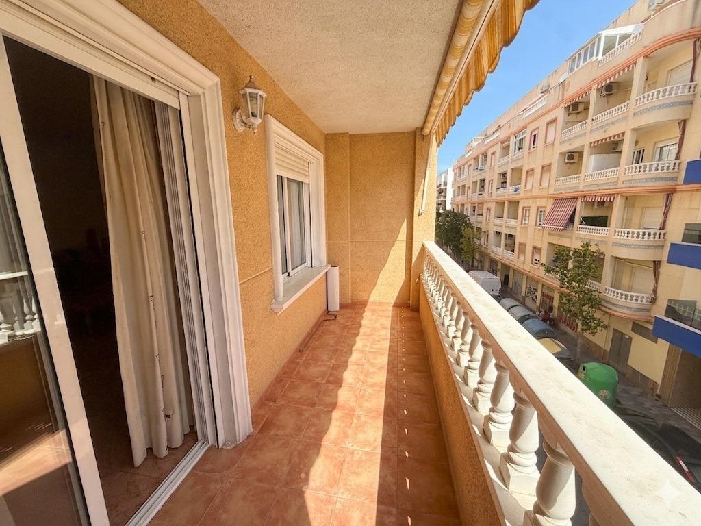 Opportunity 3 bedrooms/2 bathrooms SOUTH Playa del Cura — image 1