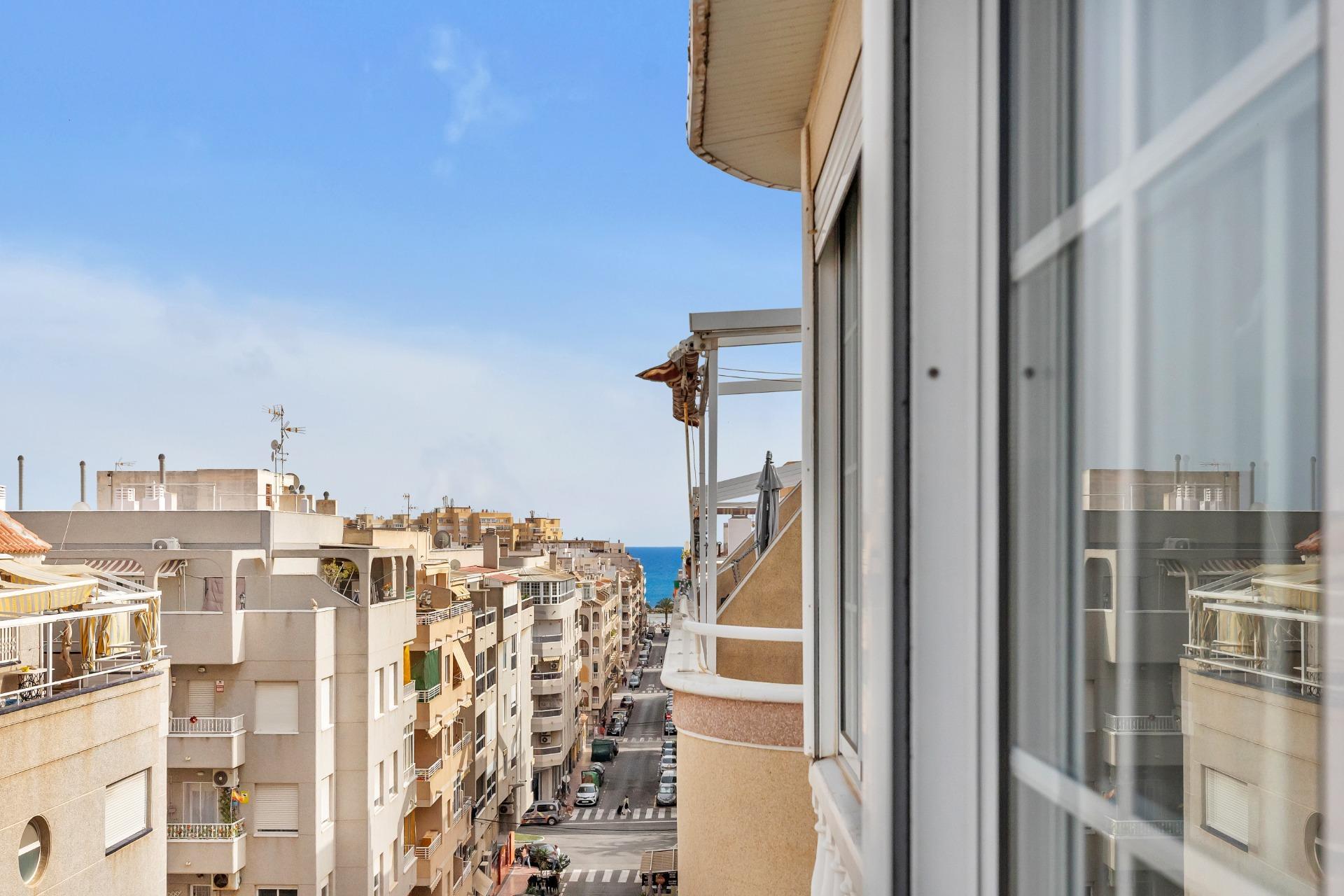 Penthouse in Torrevieja (Playa Del Cura) — image 4