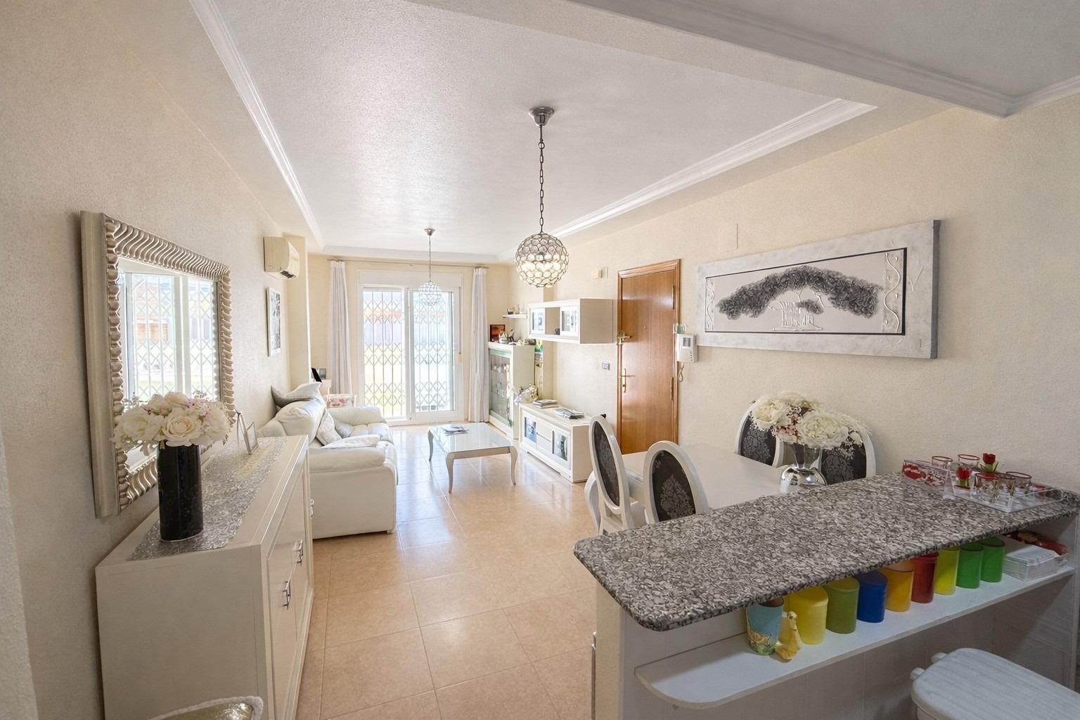 Penthouse in Torrevieja (Playa Del Cura) — image 2