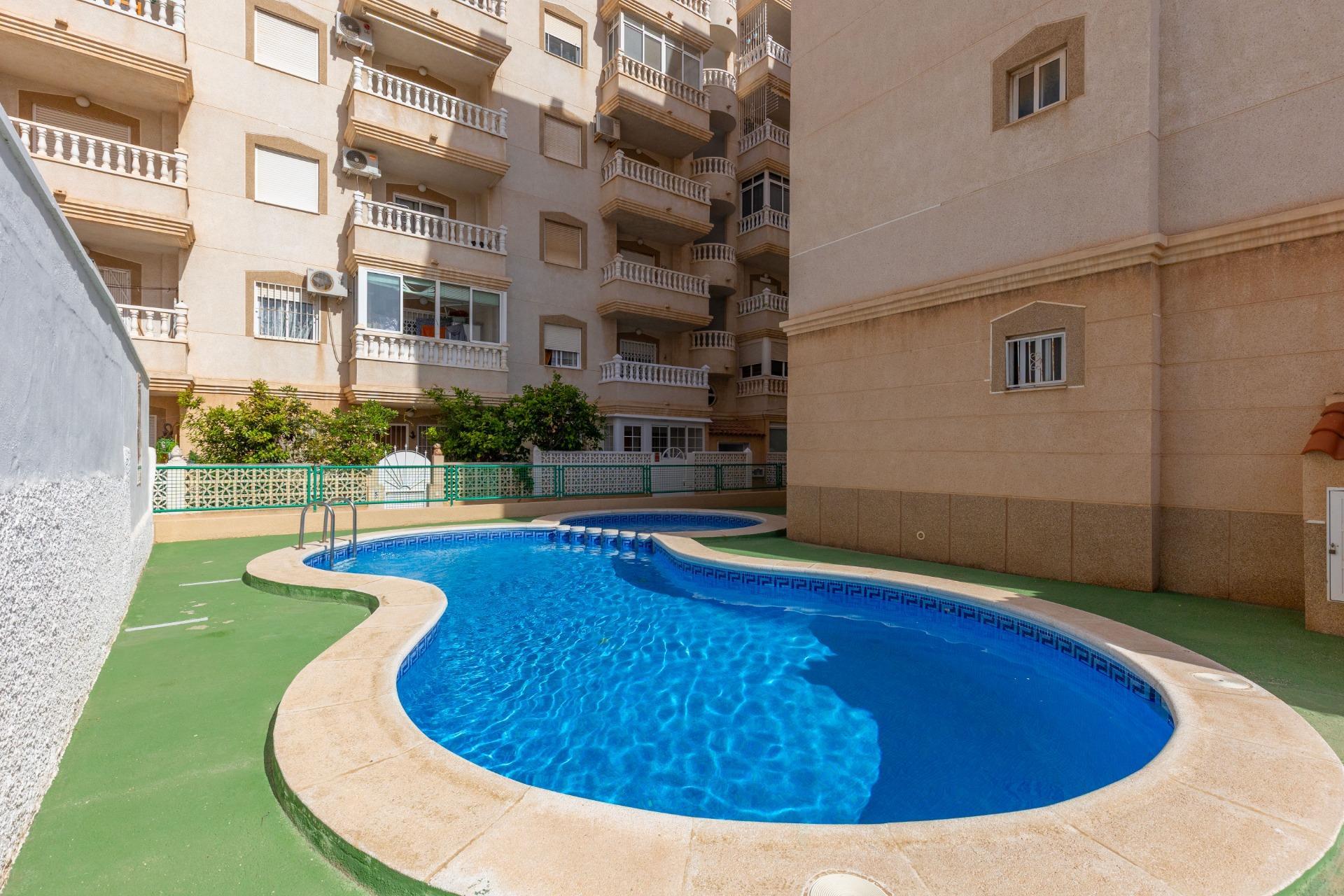 Apartment in Torrevieja (Nueva Torrevieja) — image 2