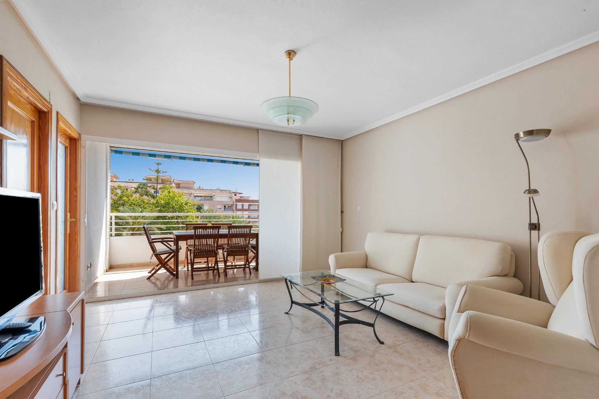 Apartment in Torrevieja (Playa Del Cura) — image 2