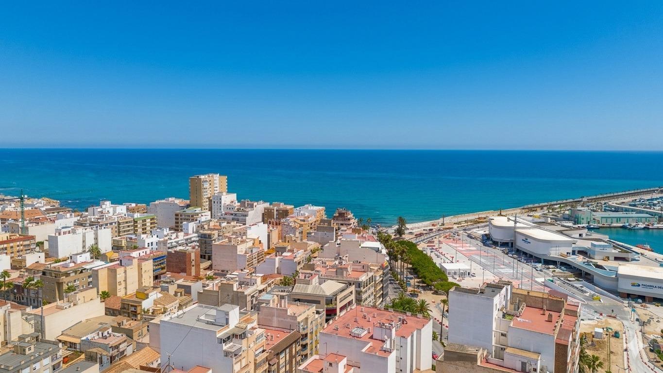 Apartment in Torrevieja (Puerto Deportivo) — image 2