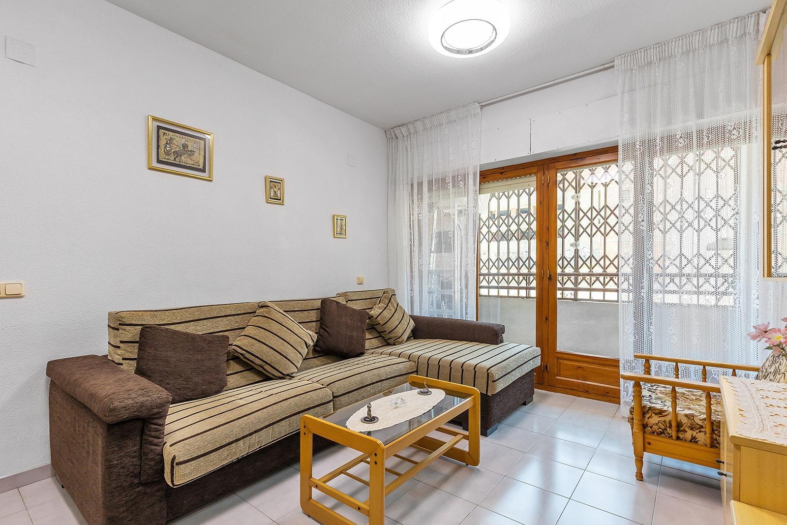 Apartment in Torrevieja (Estacion De Autobuses) — image 2