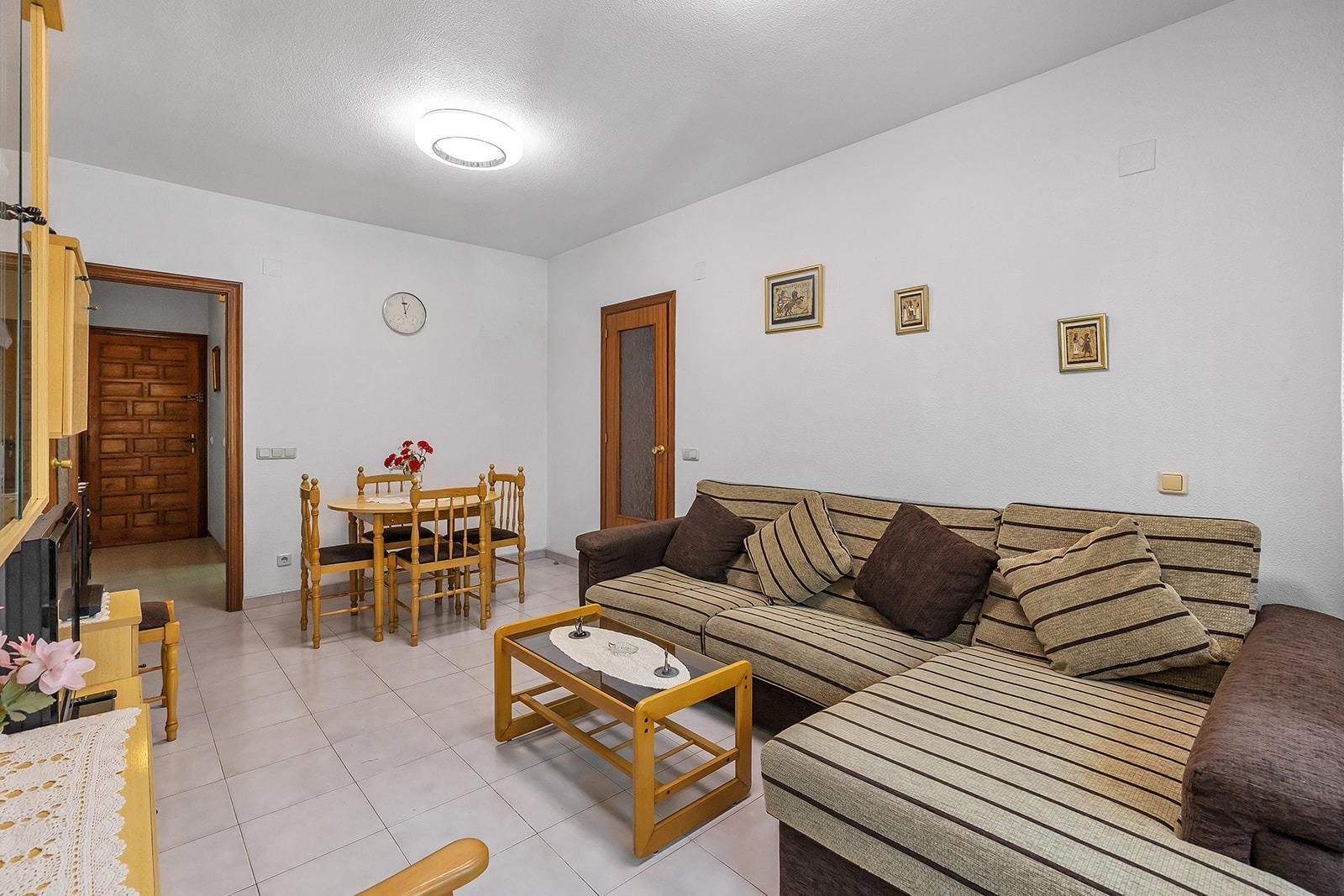 2 bedroom opportunity Playa del Cura — image 1