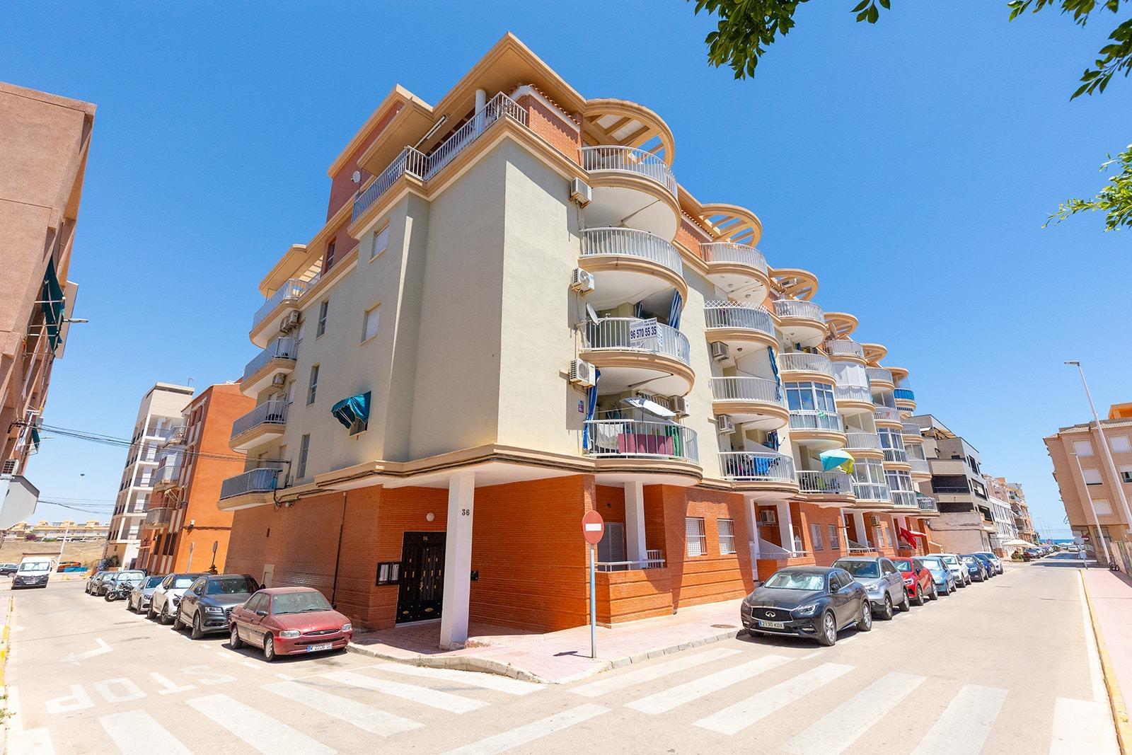 Apartment in Torrevieja (La Mata Pueblo) — image 2