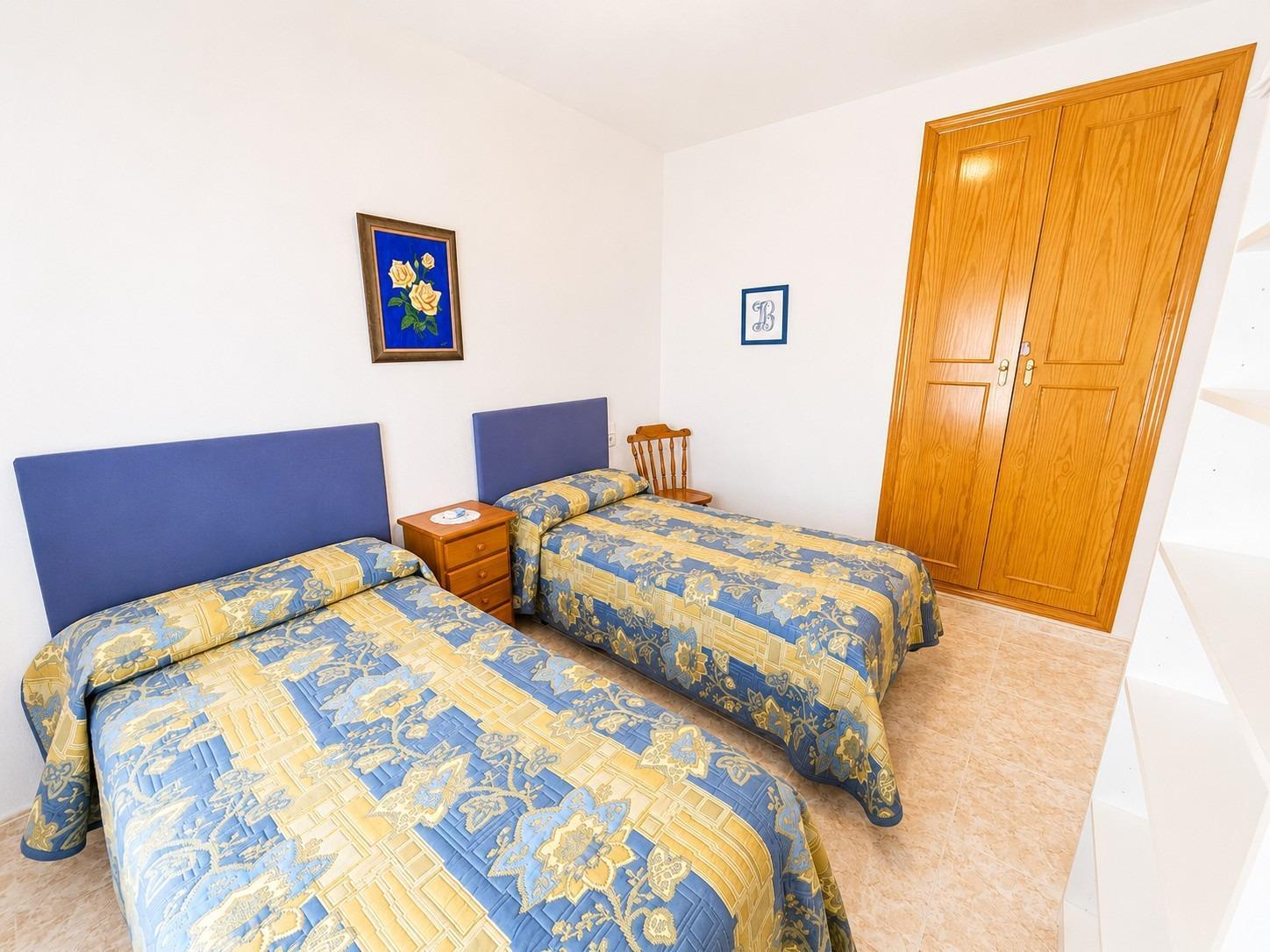 Apartment in Torrevieja (Playa Del Cura) — image 5