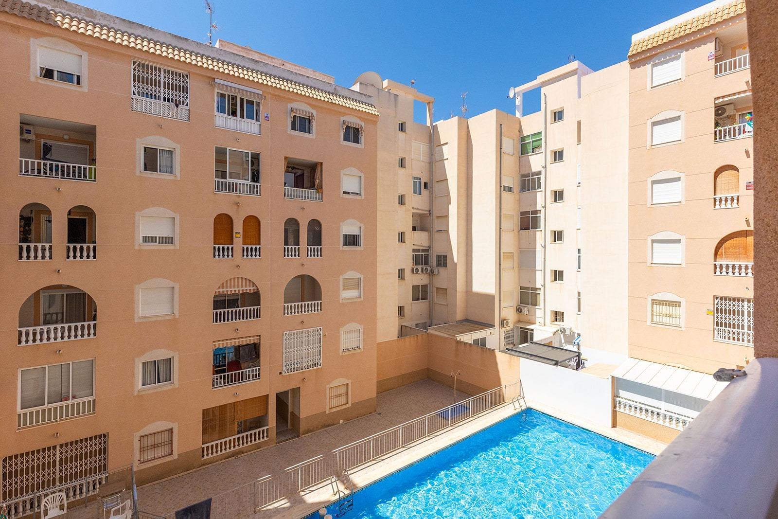 Apartment in Torrevieja (Habaneras) — image 2