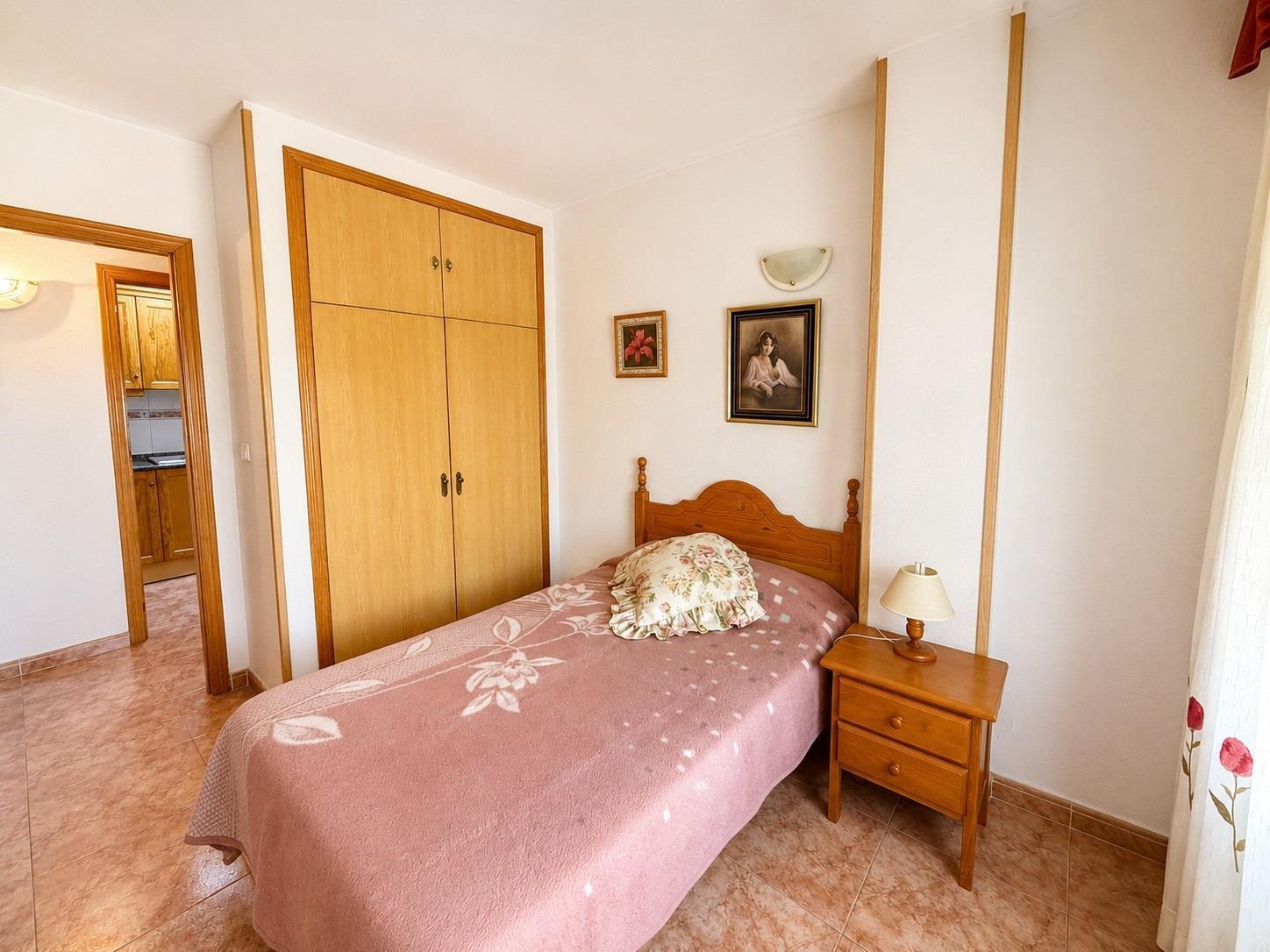 Apartment in Torrevieja (Estacion De Autobuses) — image 7