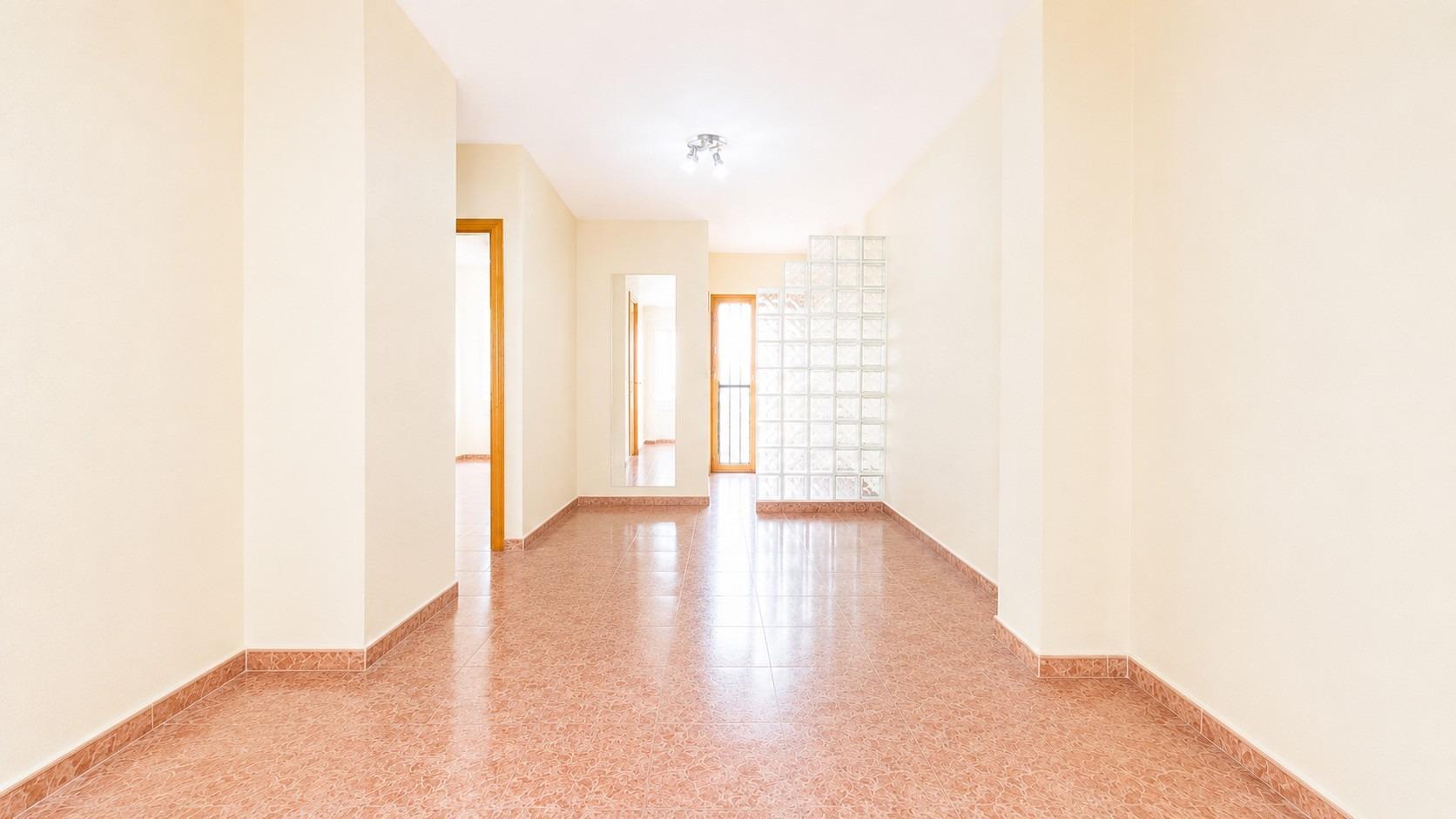 Apartment in Torrevieja (Estacion de autobuses) — image 3