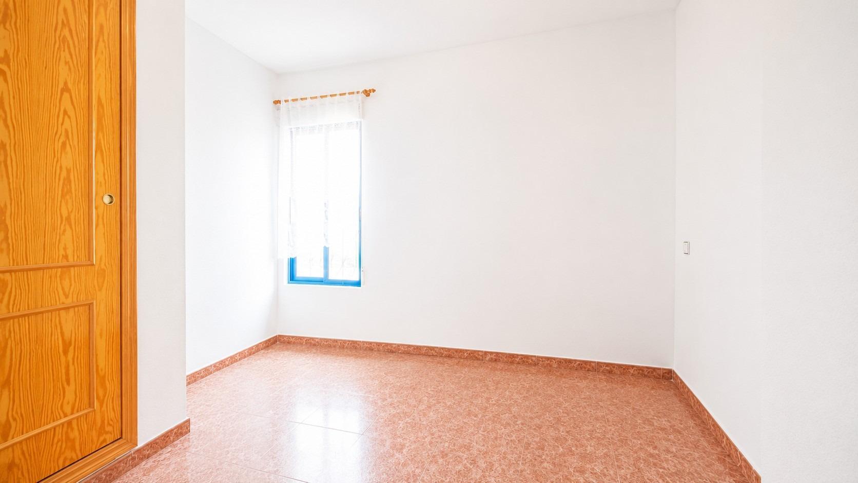 Apartment in Torrevieja (Estacion de autobuses) — image 5