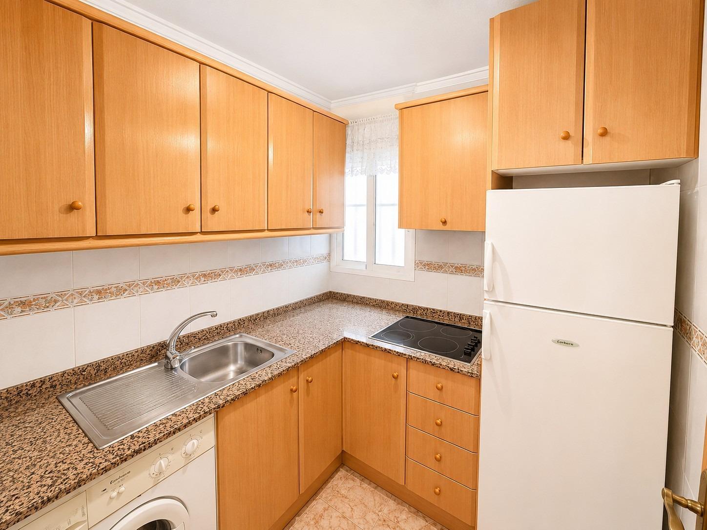 Apartment in Torrevieja (Estacion De Autobuses) — image 3