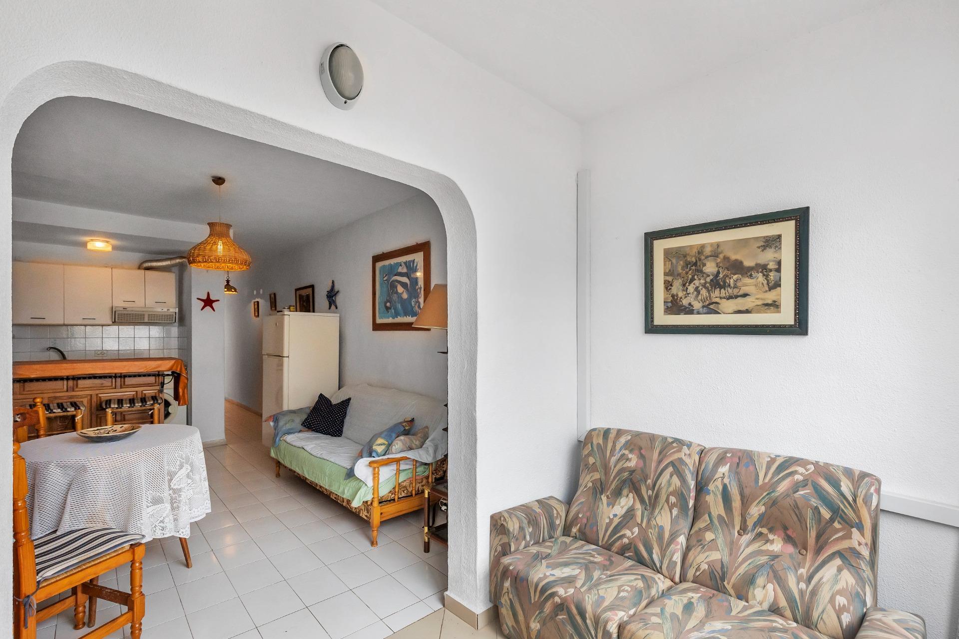 Apartment in Guardamar del Segura, just 800 metres from the beach — image 2