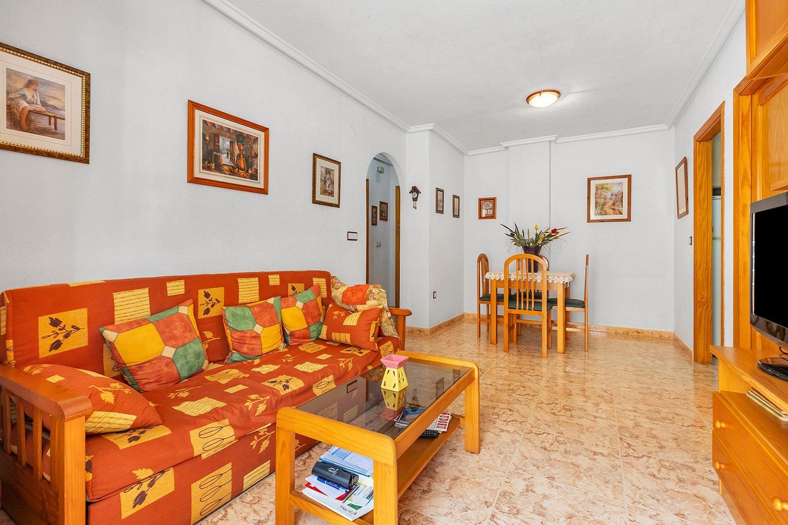Apartment in Torrevieja (Playa Del Cura) — image 2
