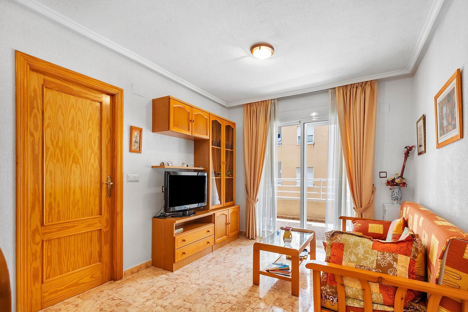 Apartment in Torrevieja (Playa Del Cura) — image 3