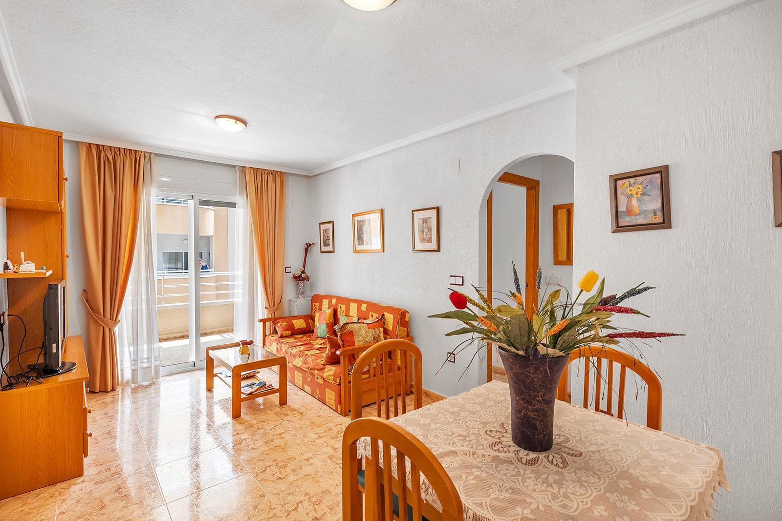 Apartment in Torrevieja (Playa Del Cura) — image 4