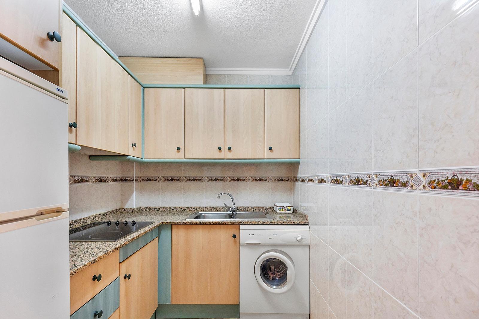Apartment in Torrevieja (Playa Del Cura) — image 6