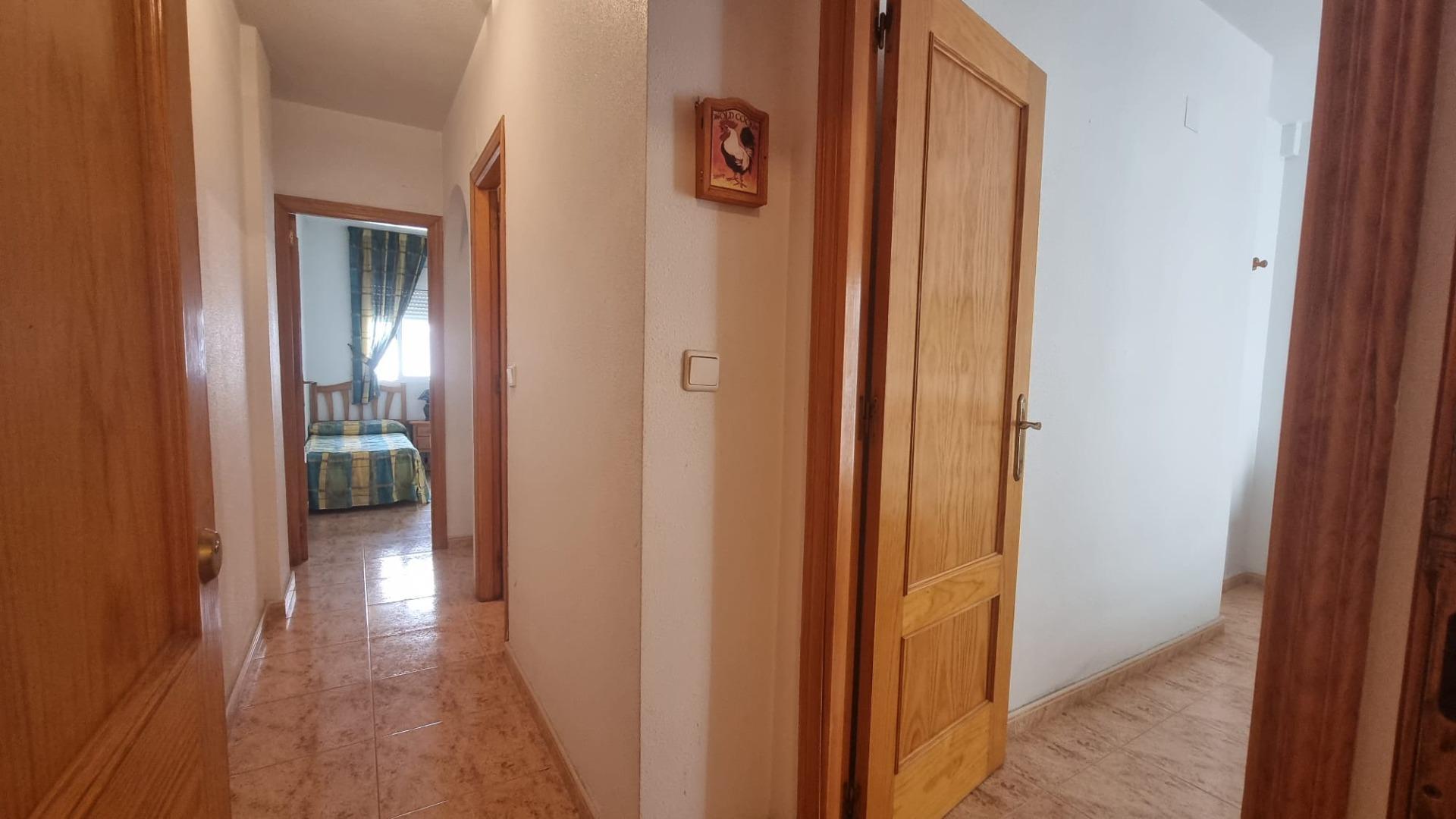 Apartment in Torrevieja — image 2