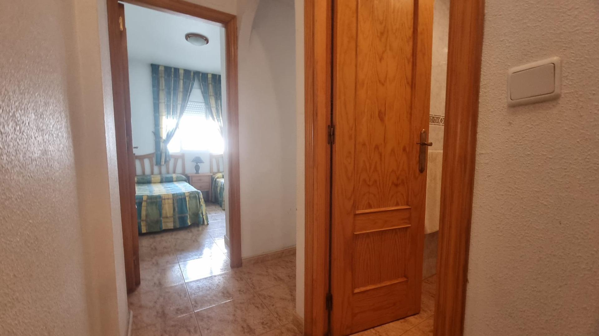 Apartment in Torrevieja — image 5